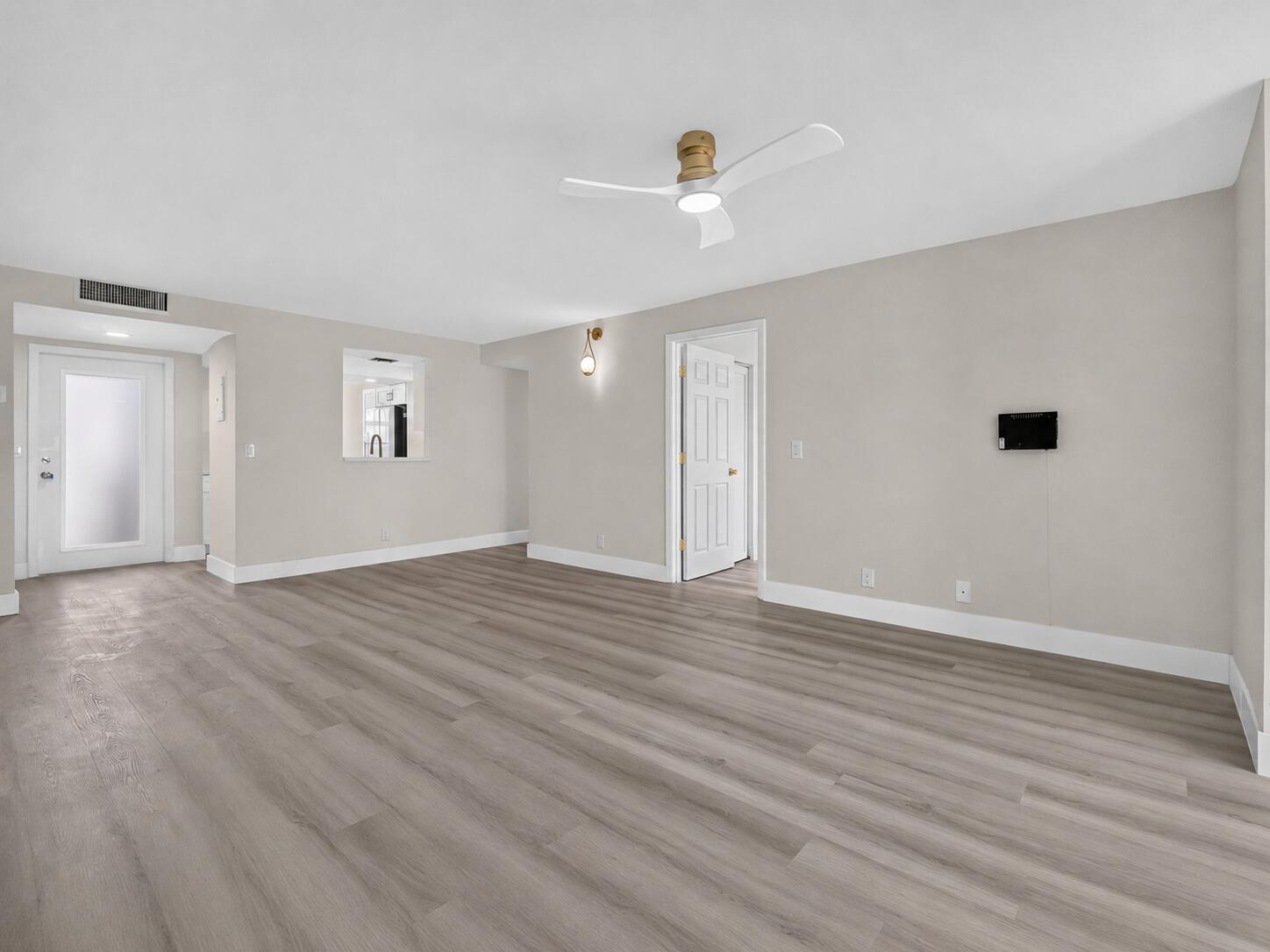 VILLAGES OF ORIOLE ABBEY CONDO - Residential