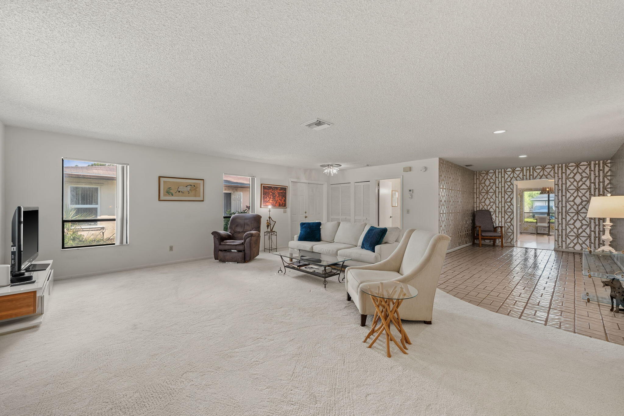 MEED RACQUET CLUB 2 - Residential