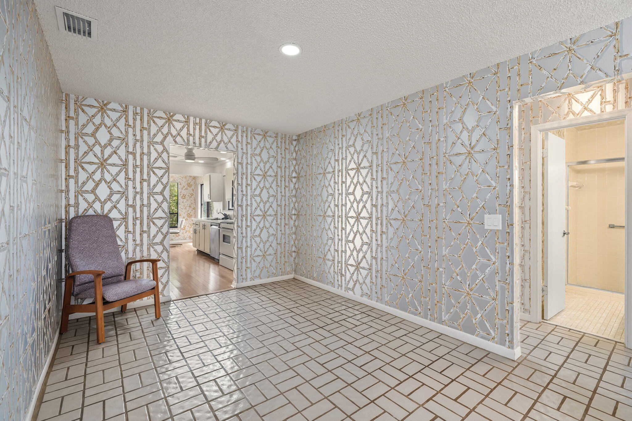 MEED RACQUET CLUB 2 - Residential