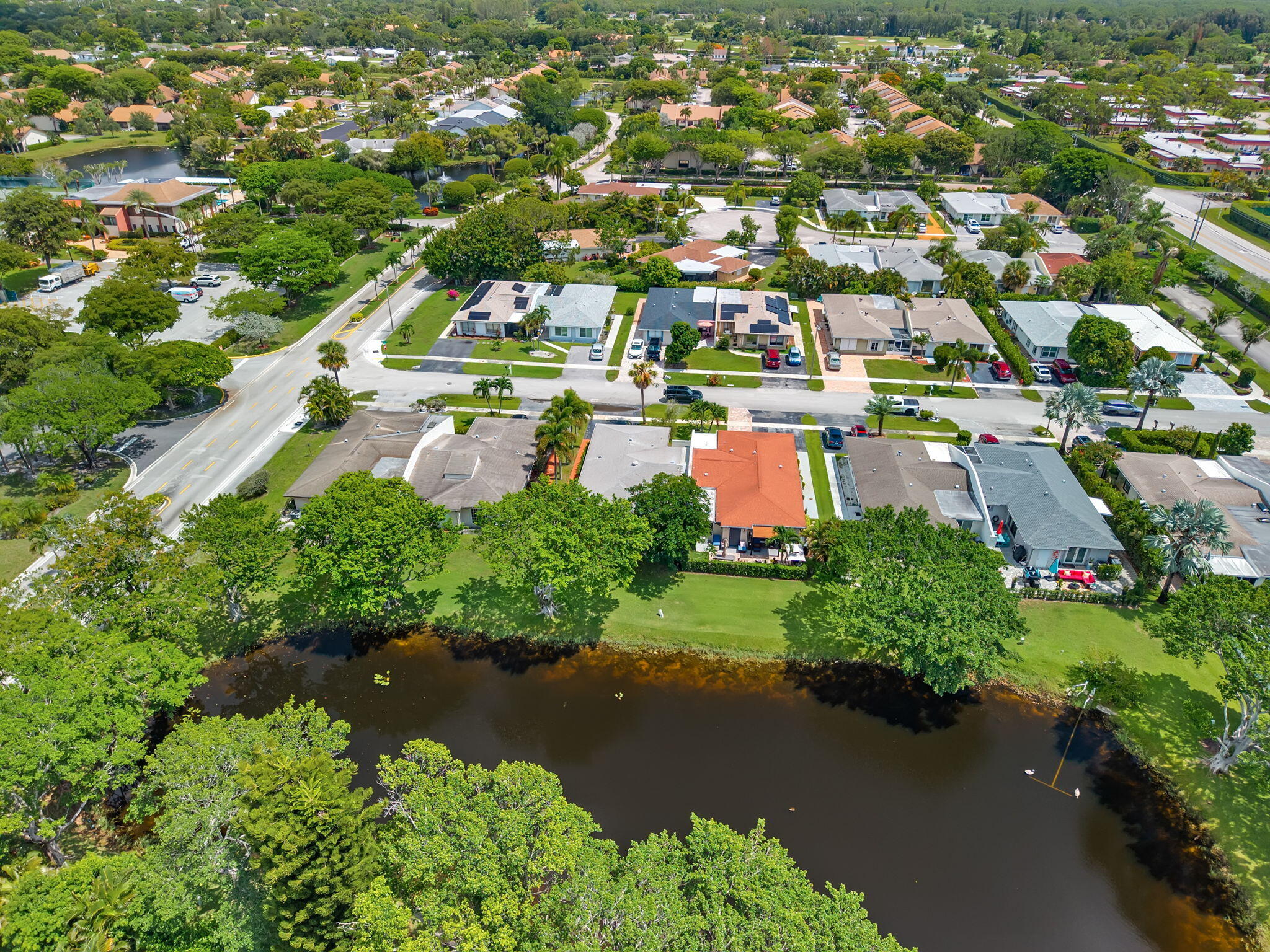 MEED RACQUET CLUB 2 - Residential