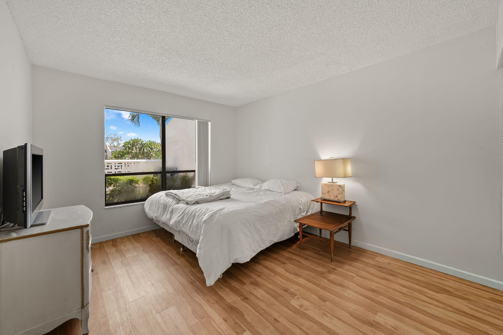 MEED RACQUET CLUB 2 - Residential