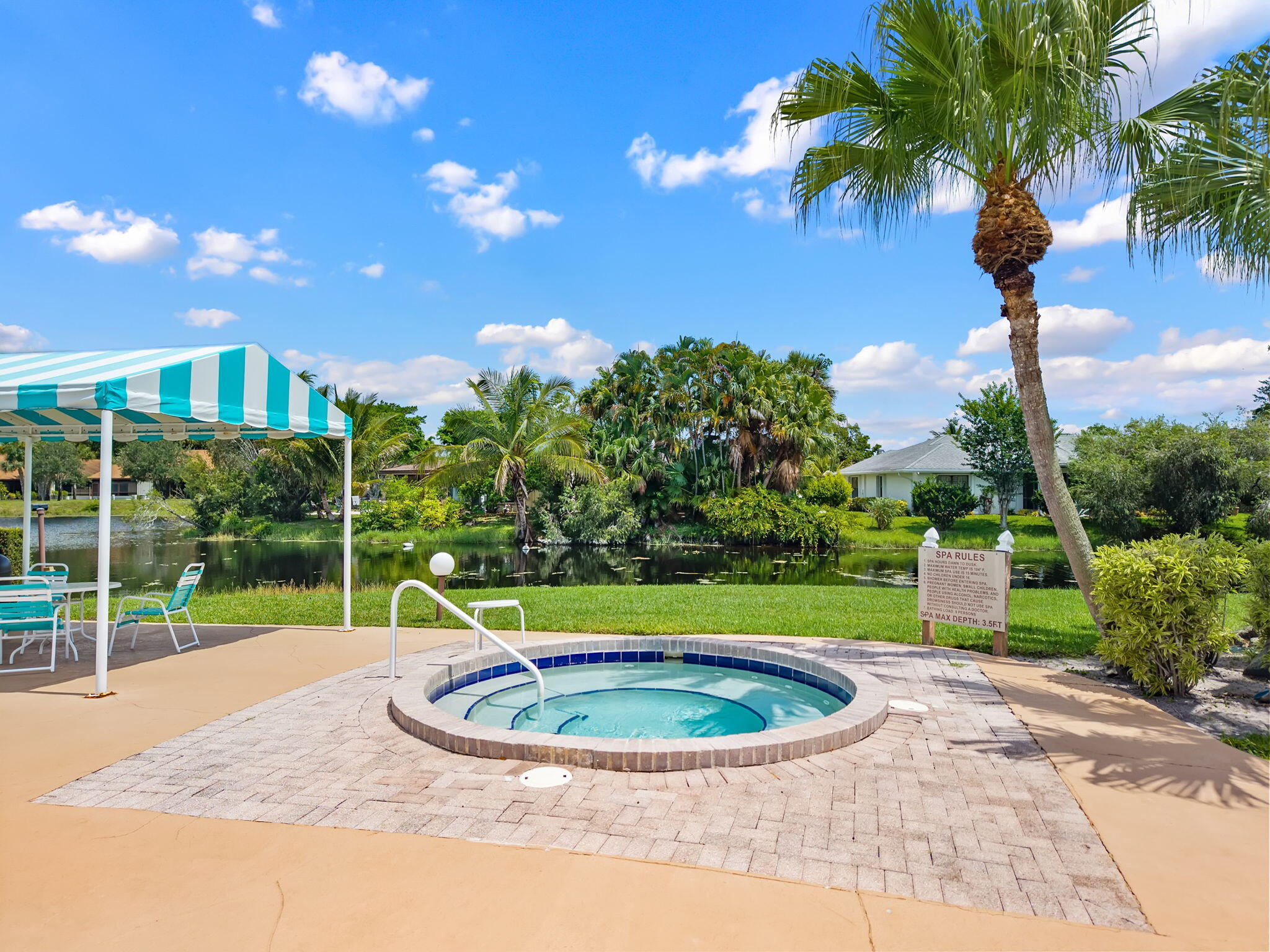 MEED RACQUET CLUB 2 - Residential
