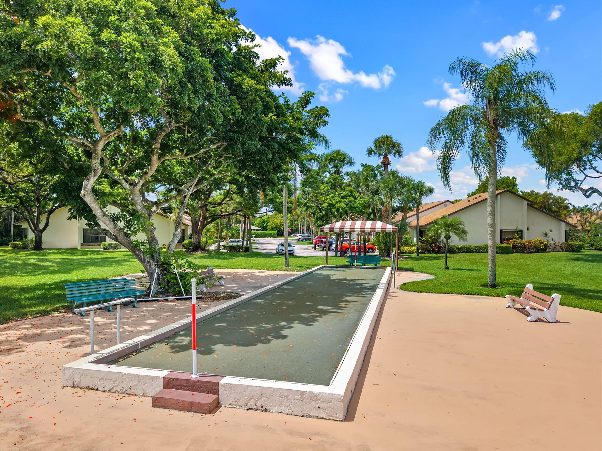 MEED RACQUET CLUB 2 - Residential