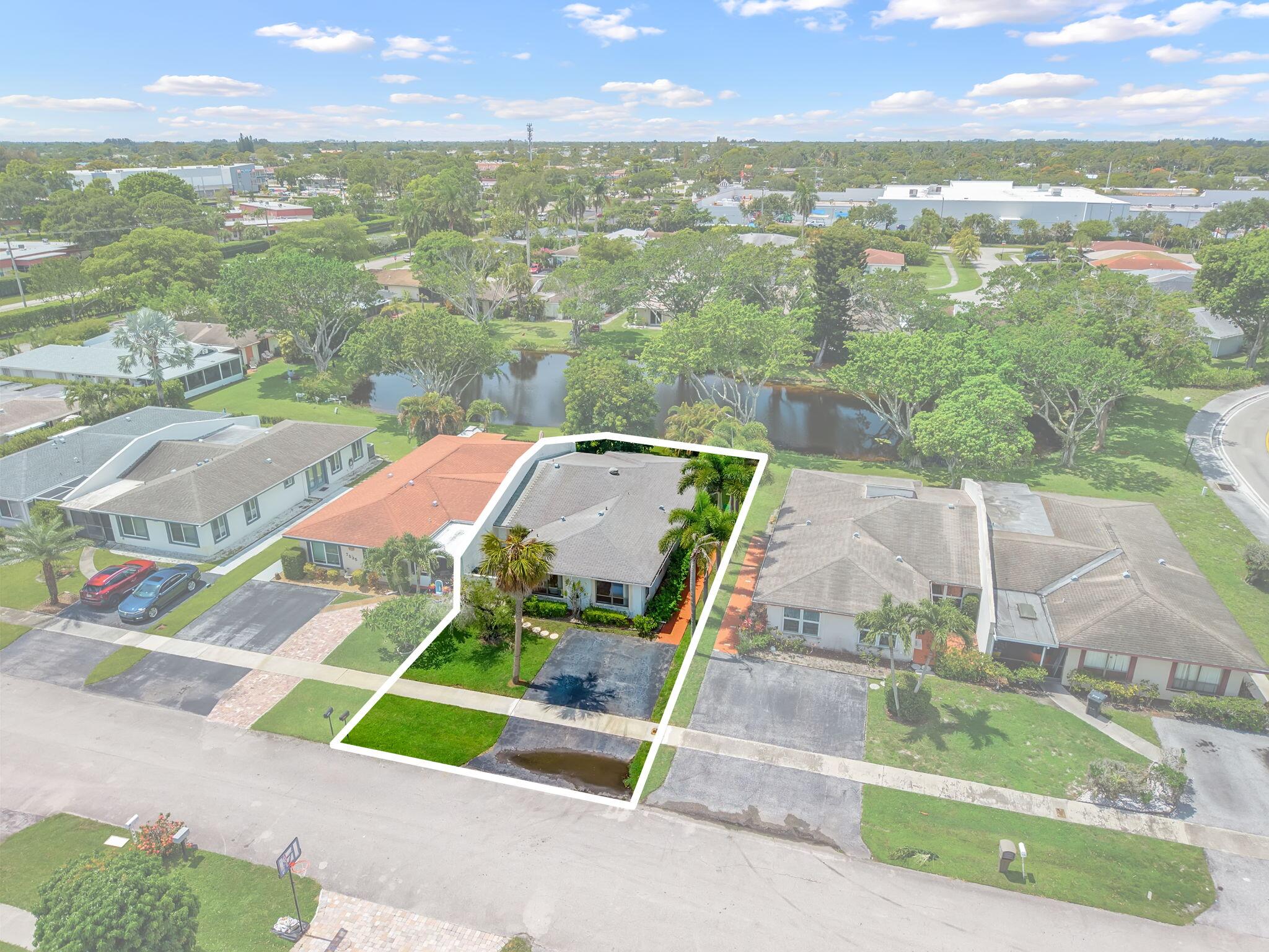 MEED RACQUET CLUB 2 - Residential
