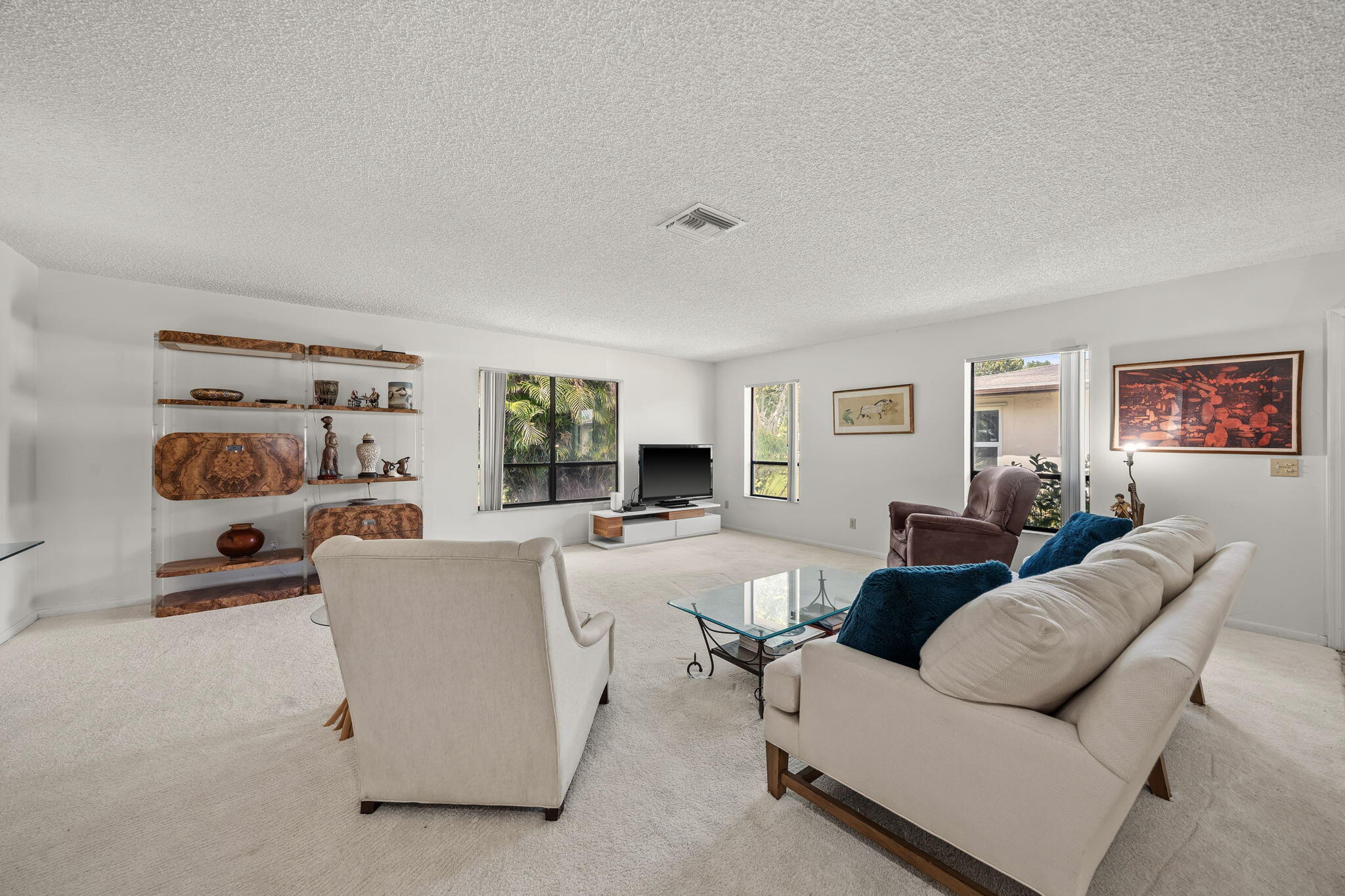 MEED RACQUET CLUB 2 - Residential