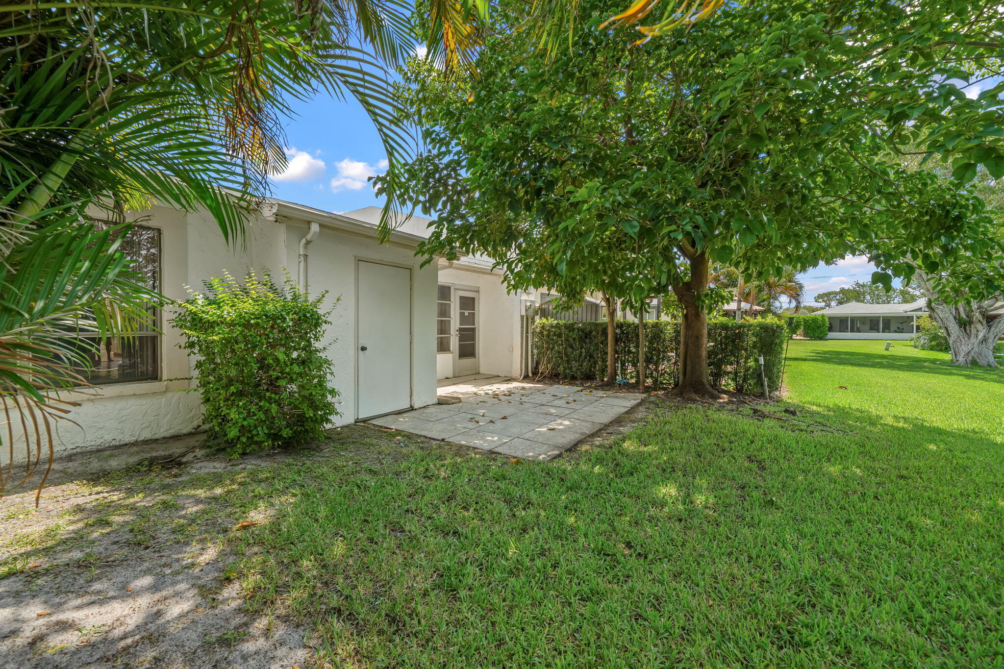 MEED RACQUET CLUB 2 - Residential