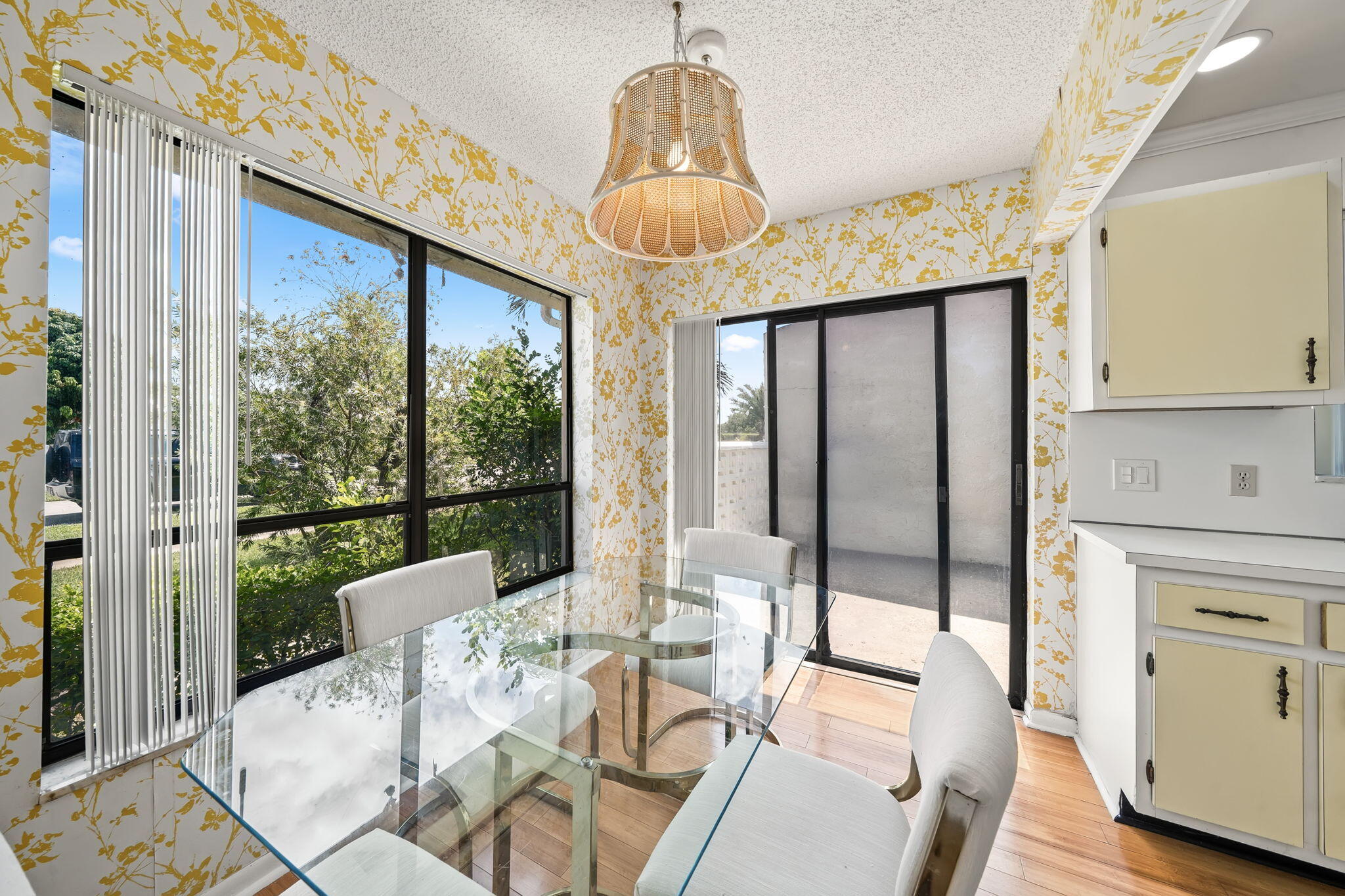 MEED RACQUET CLUB 2 - Residential