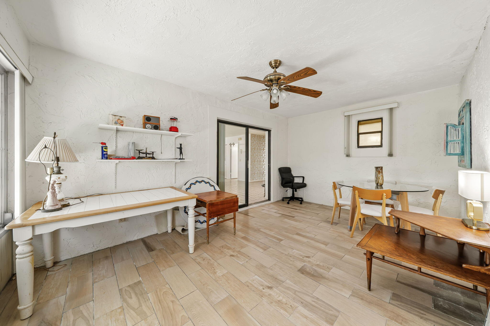 MEED RACQUET CLUB 2 - Residential