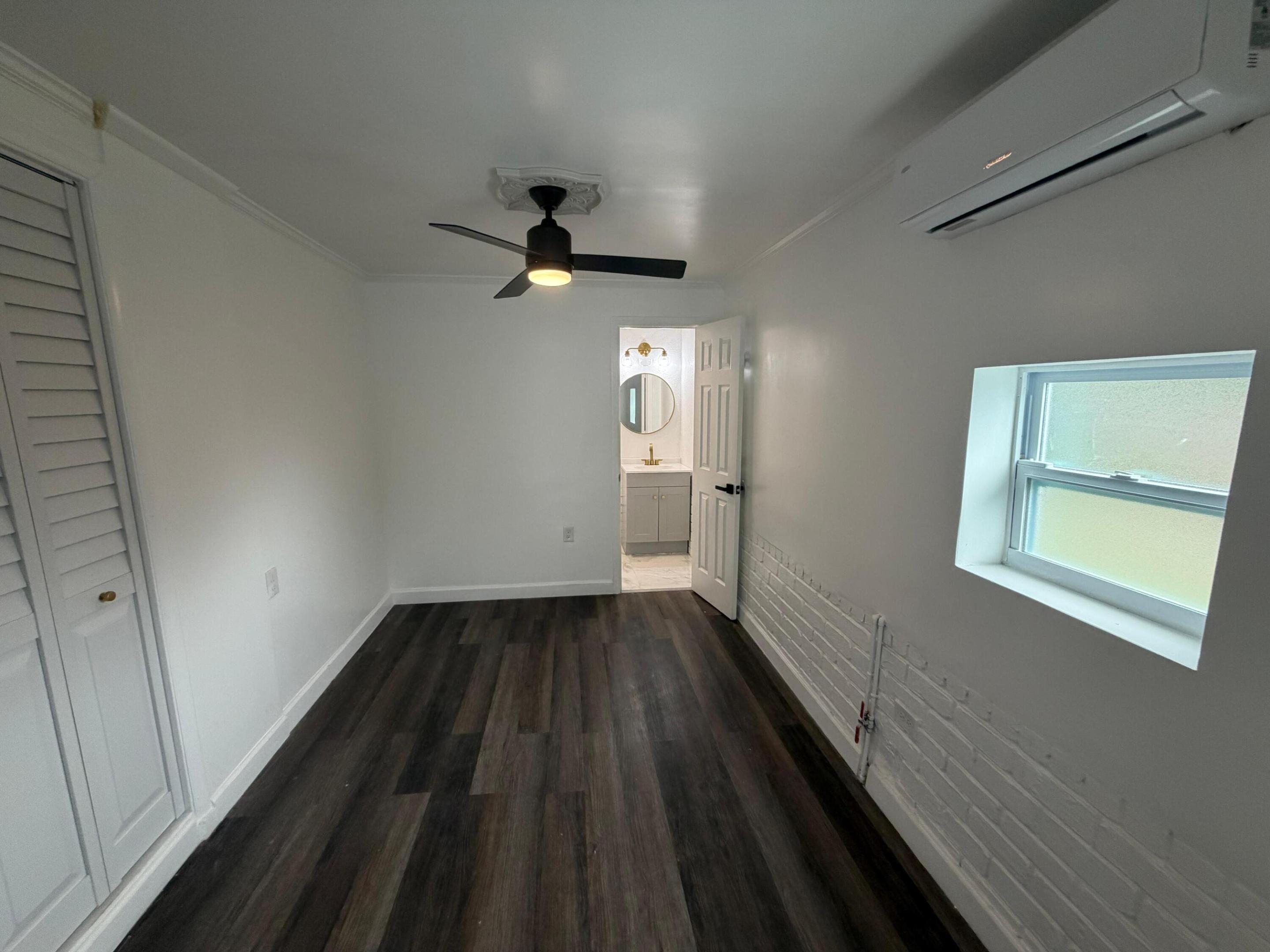 CRESTHAVEN NO 10 - Residential Lease
