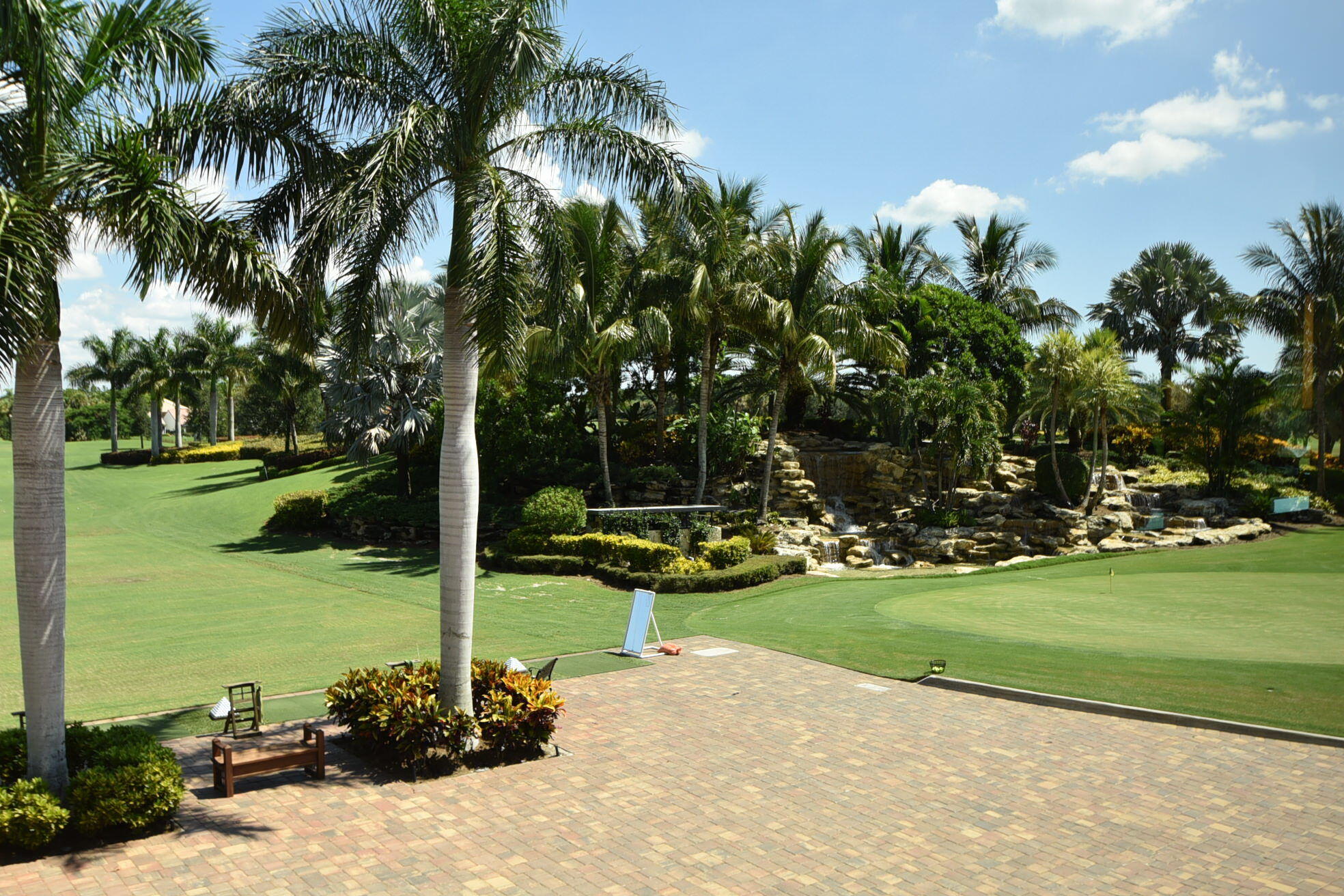 GLENEAGLES CONDO I - Residential Lease