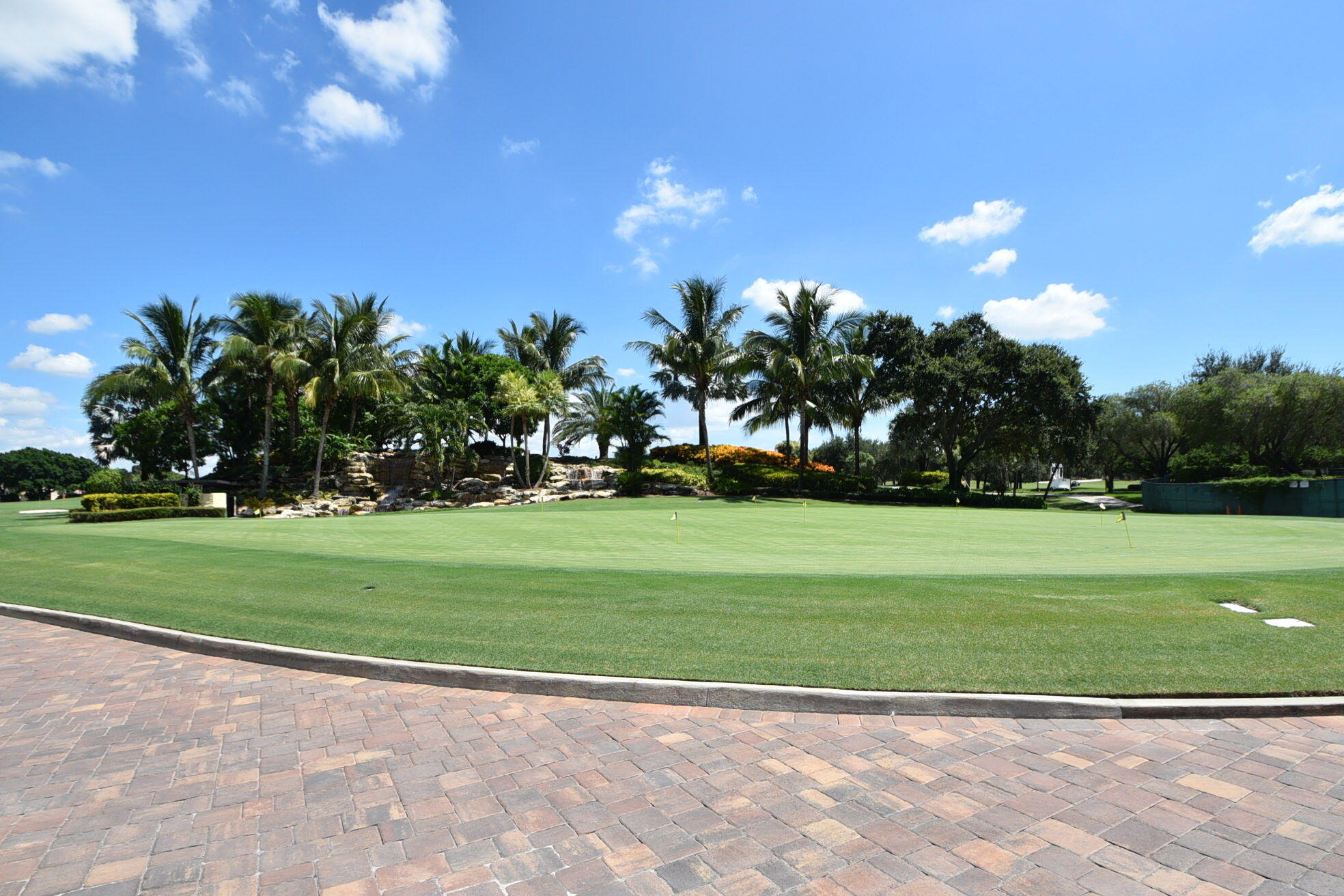 GLENEAGLES CONDO I - Residential Lease