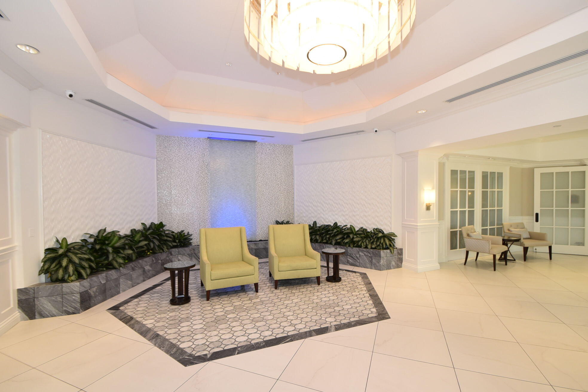 GLENEAGLES CONDO I - Residential Lease