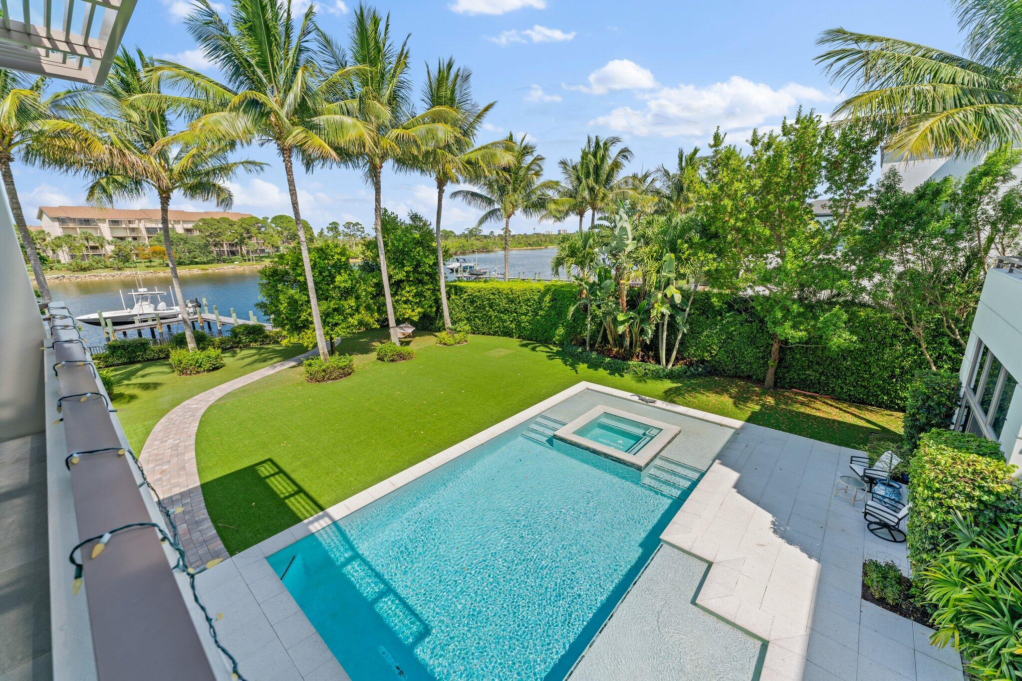 HARBOR PLACE - Residential
