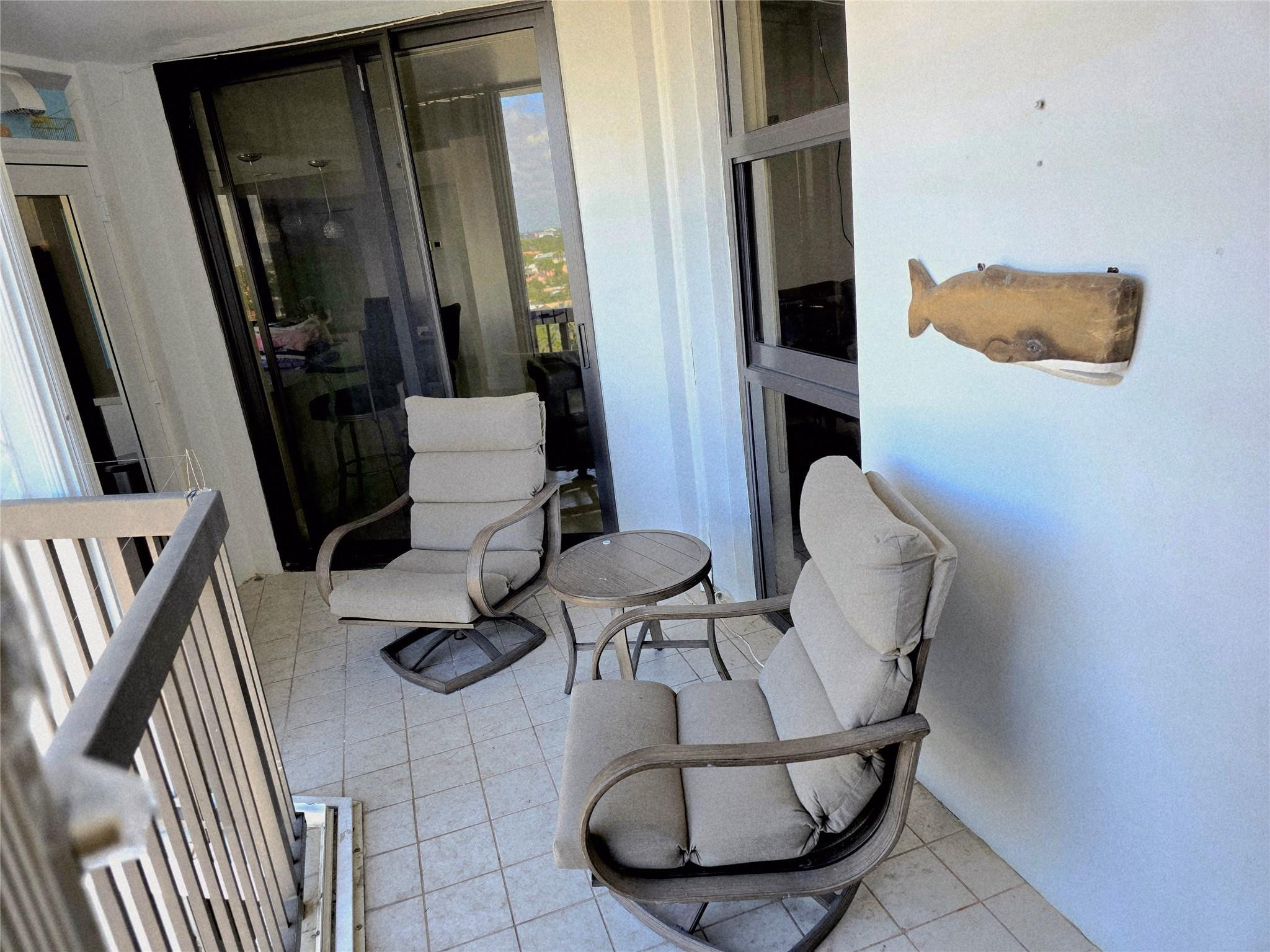 RENAISSANCE III - Residential Lease