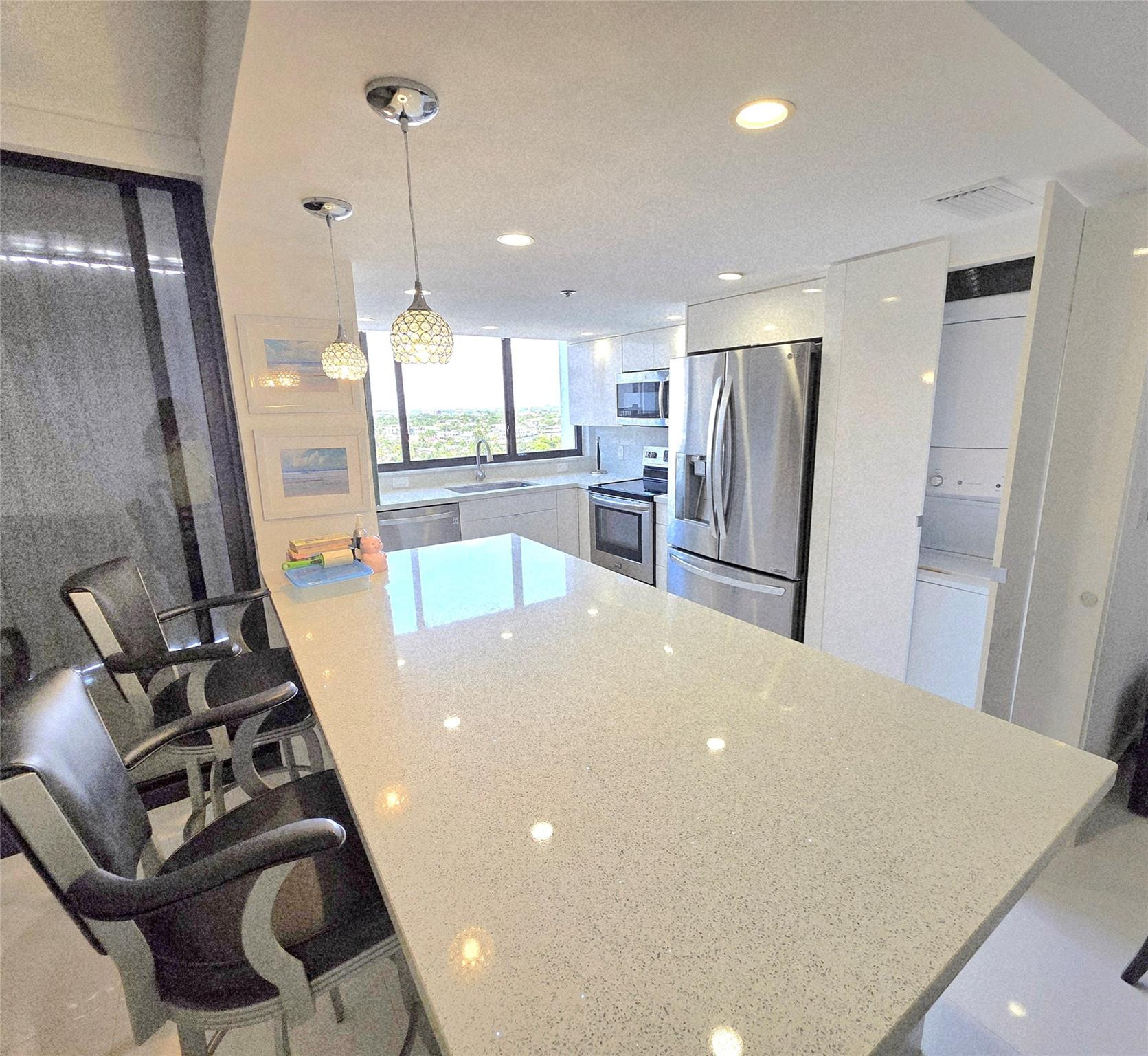 RENAISSANCE III - Residential Lease