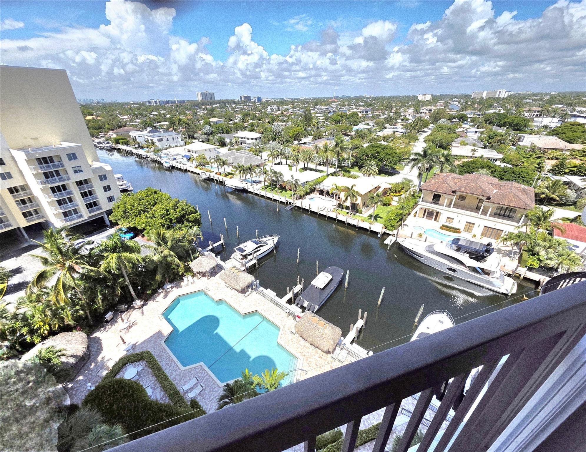 RENAISSANCE III - Residential Lease