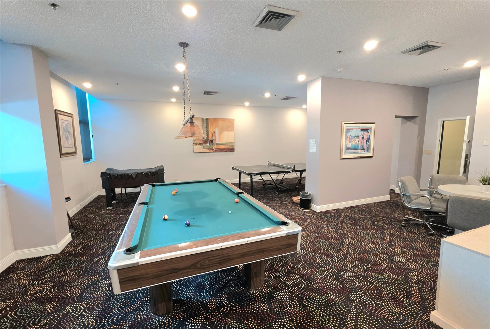 RENAISSANCE III - Residential Lease