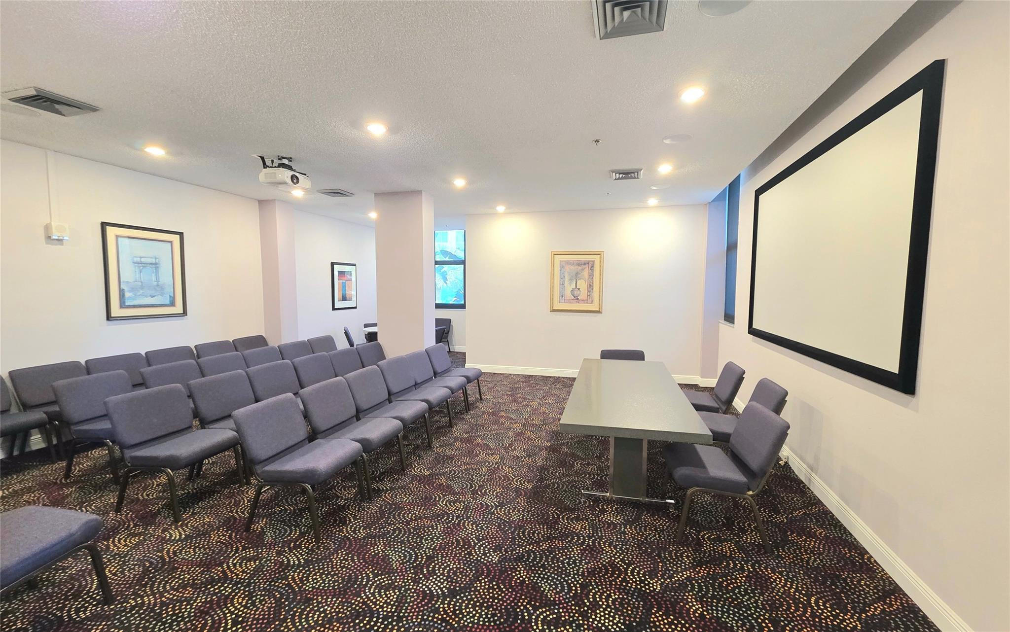 RENAISSANCE III - Residential Lease