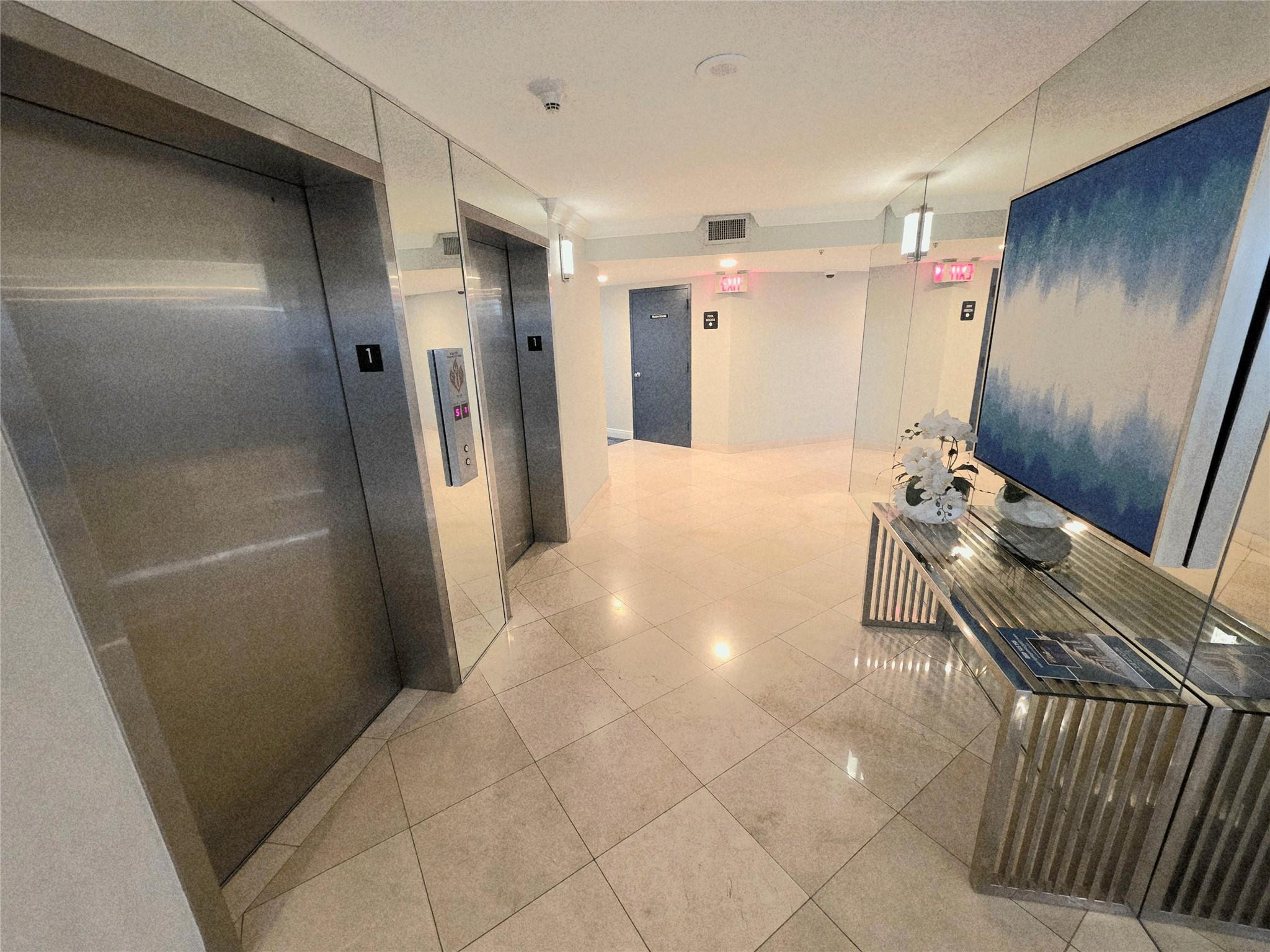 RENAISSANCE III - Residential Lease