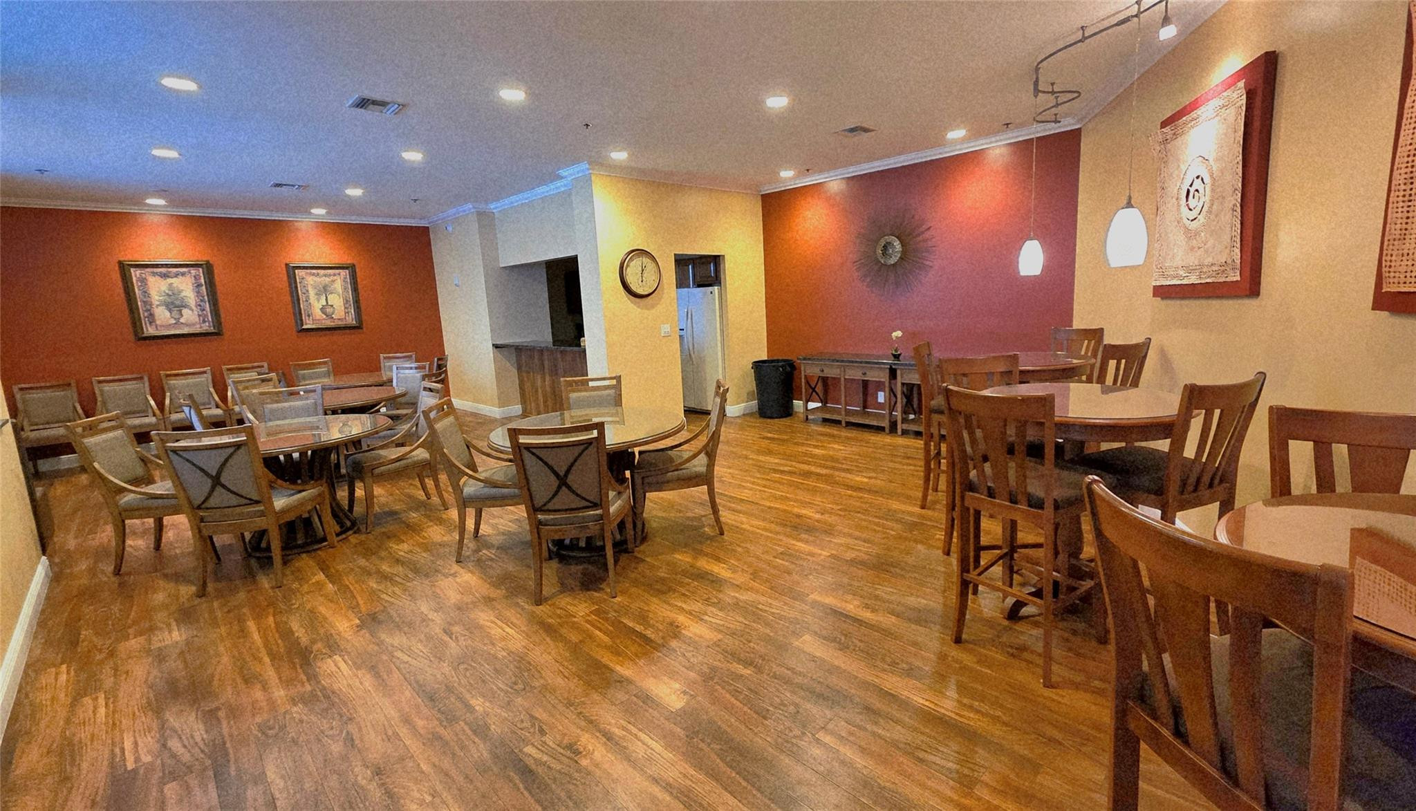 RENAISSANCE III - Residential Lease