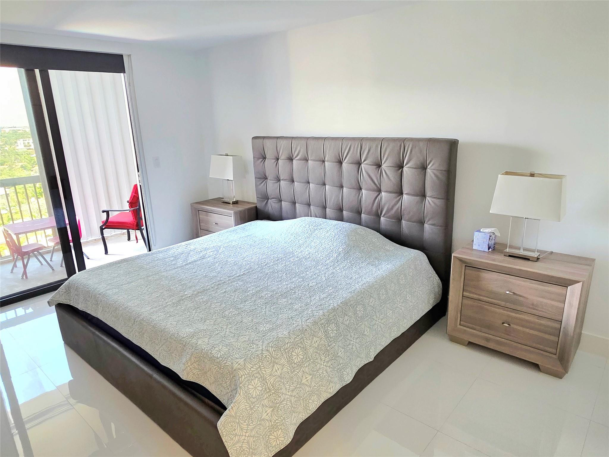 RENAISSANCE III - Residential Lease