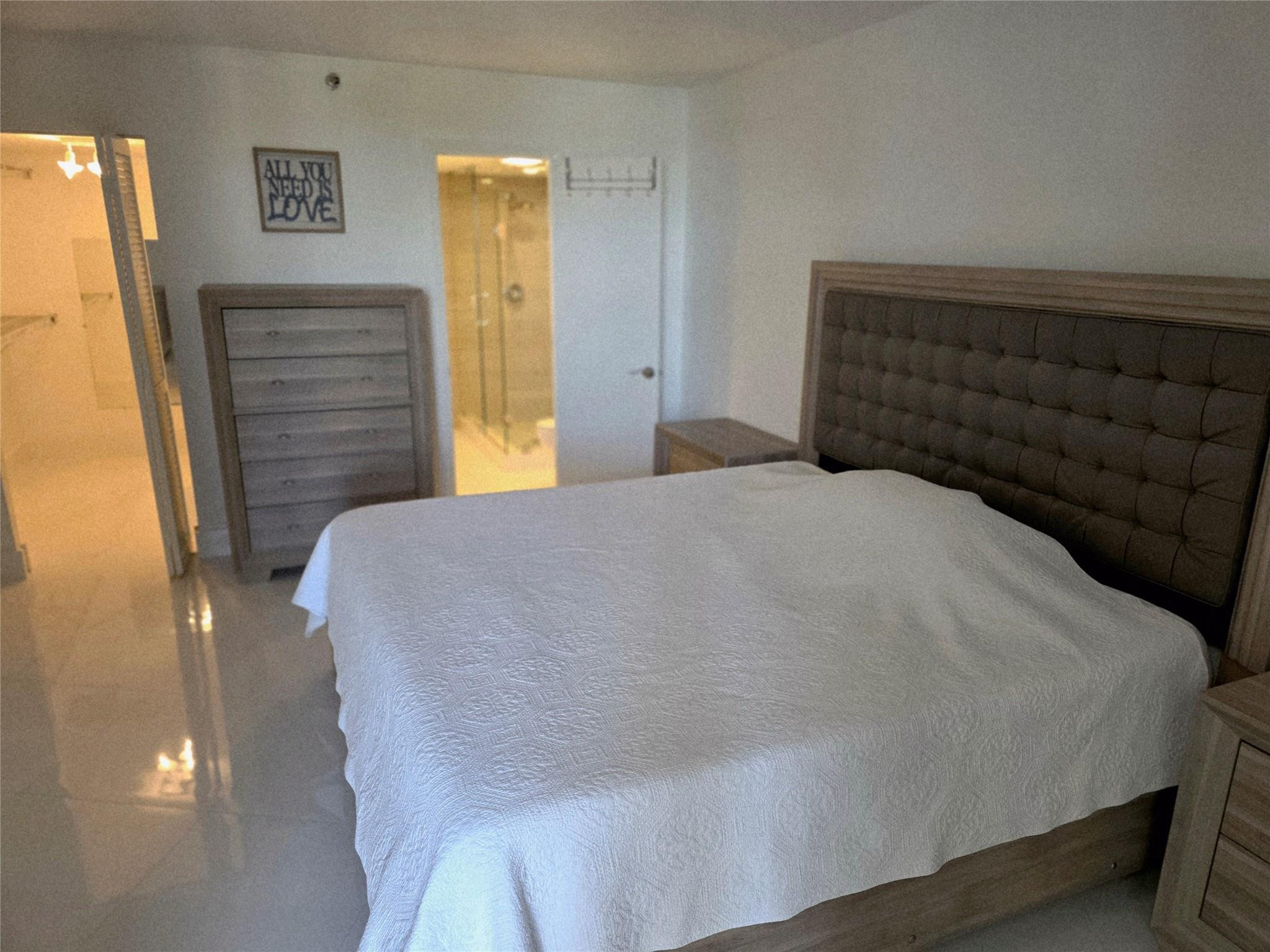 RENAISSANCE III - Residential Lease