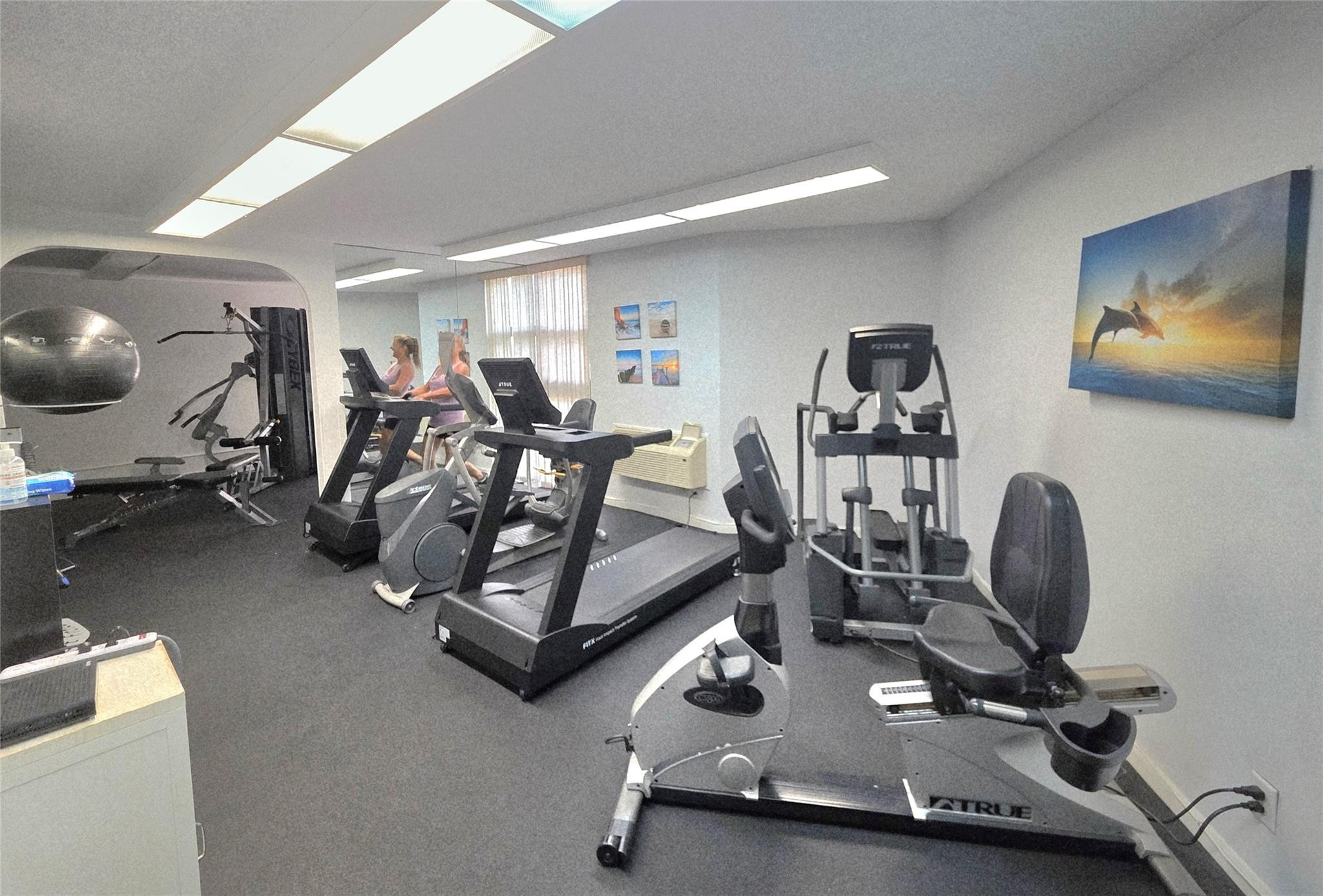 RENAISSANCE III - Residential Lease