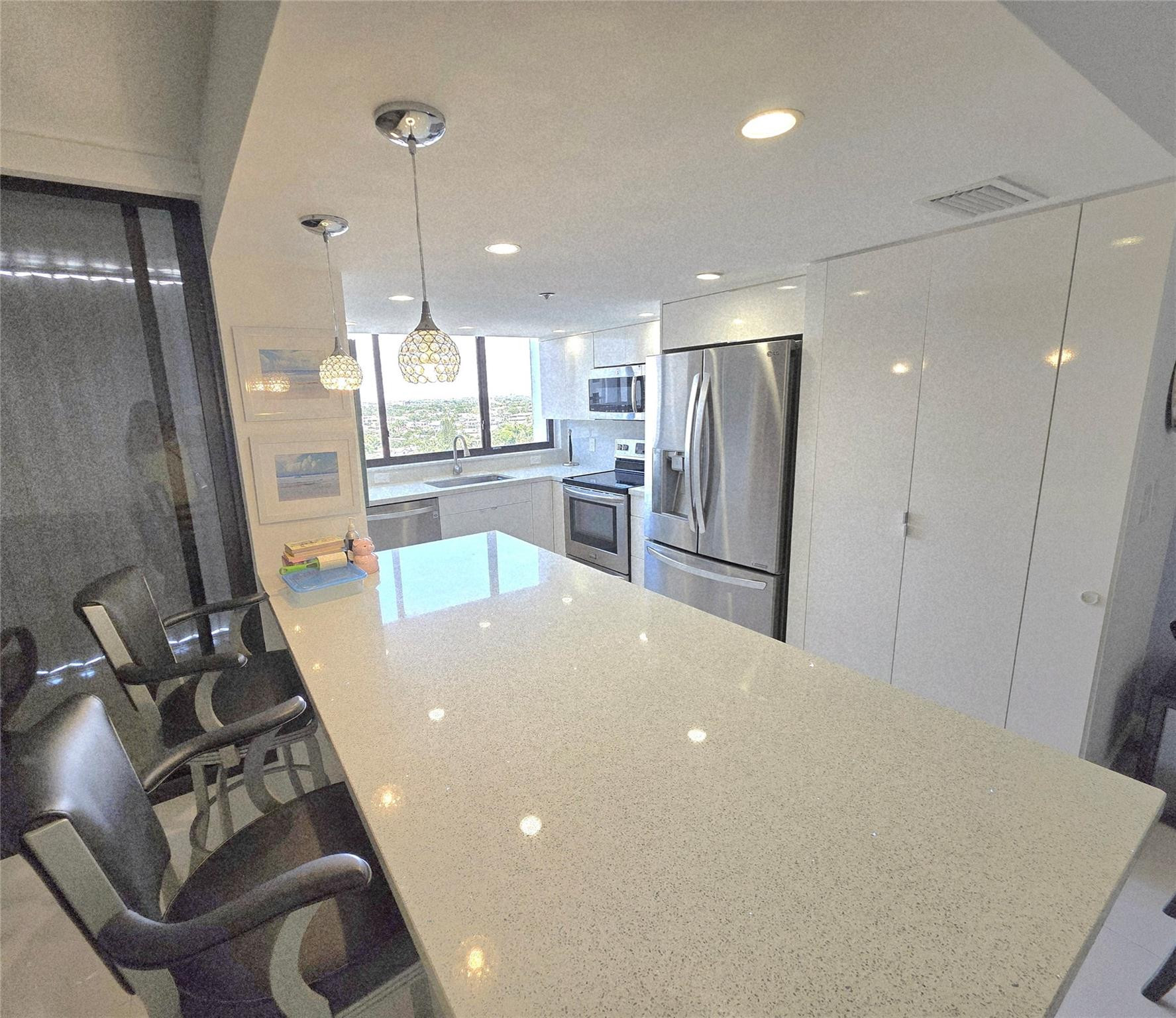 RENAISSANCE III - Residential Lease