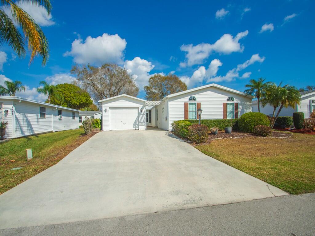 THE PRESERVE AT SAVANNA CLUB - Residential