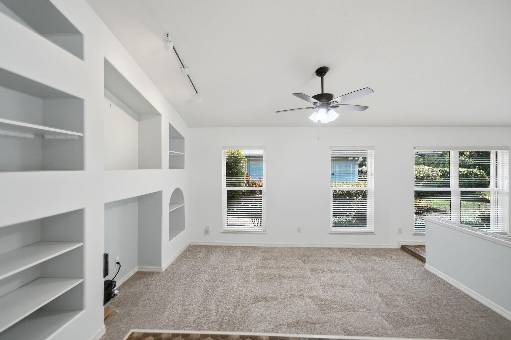 SAWGRASS LAKES PHASE 2 - Residential
