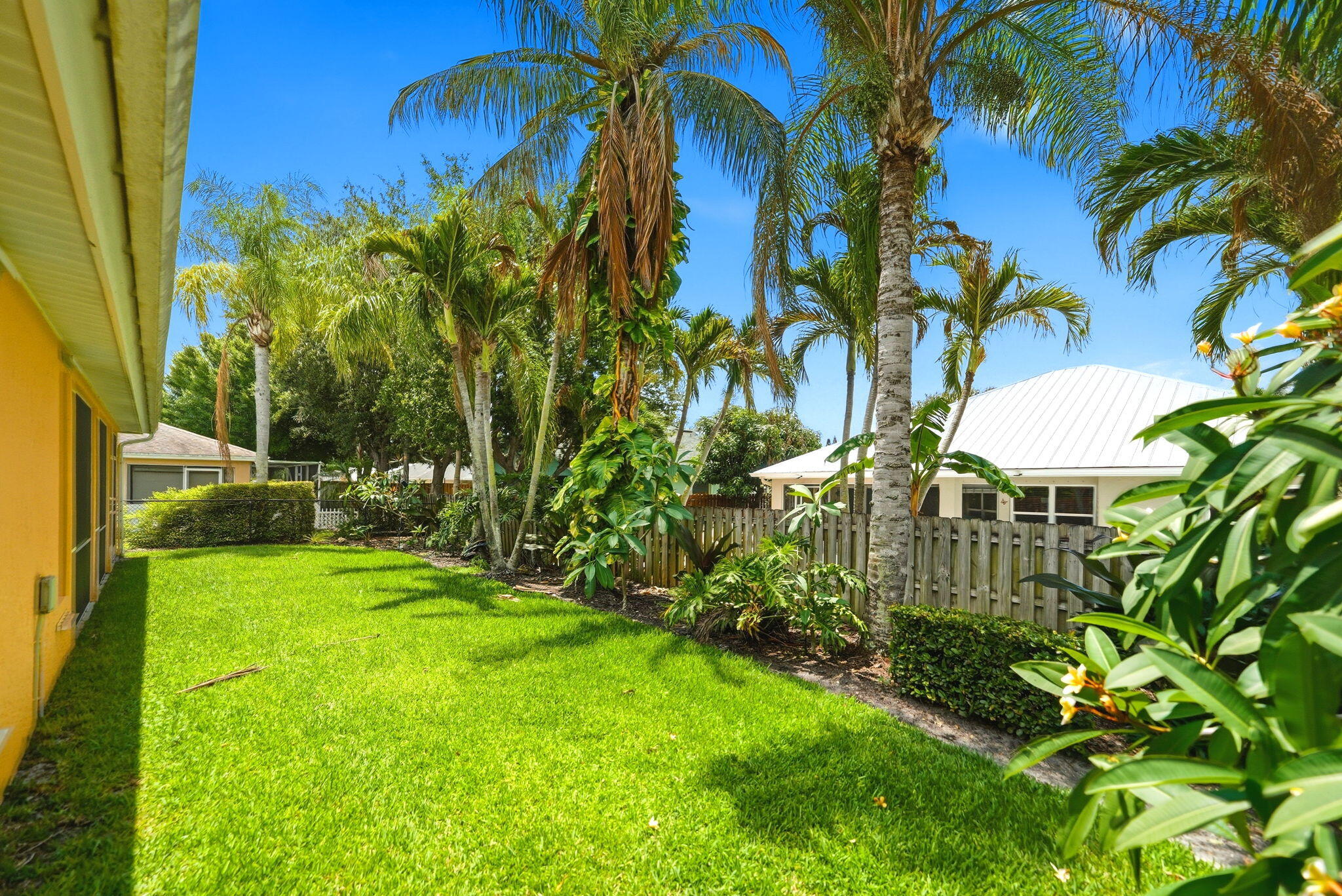 SAWGRASS LAKES PHASE 2 - Residential