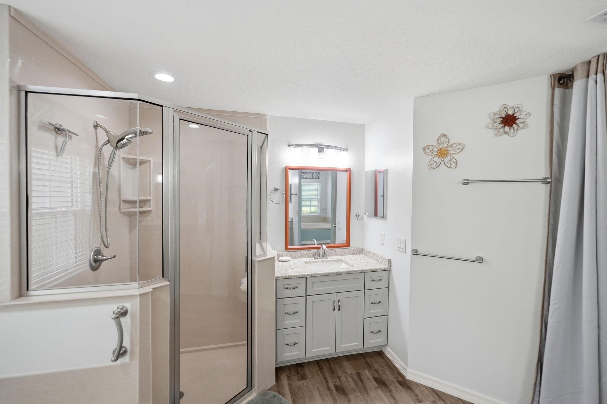 SAWGRASS LAKES PHASE 2 - Residential