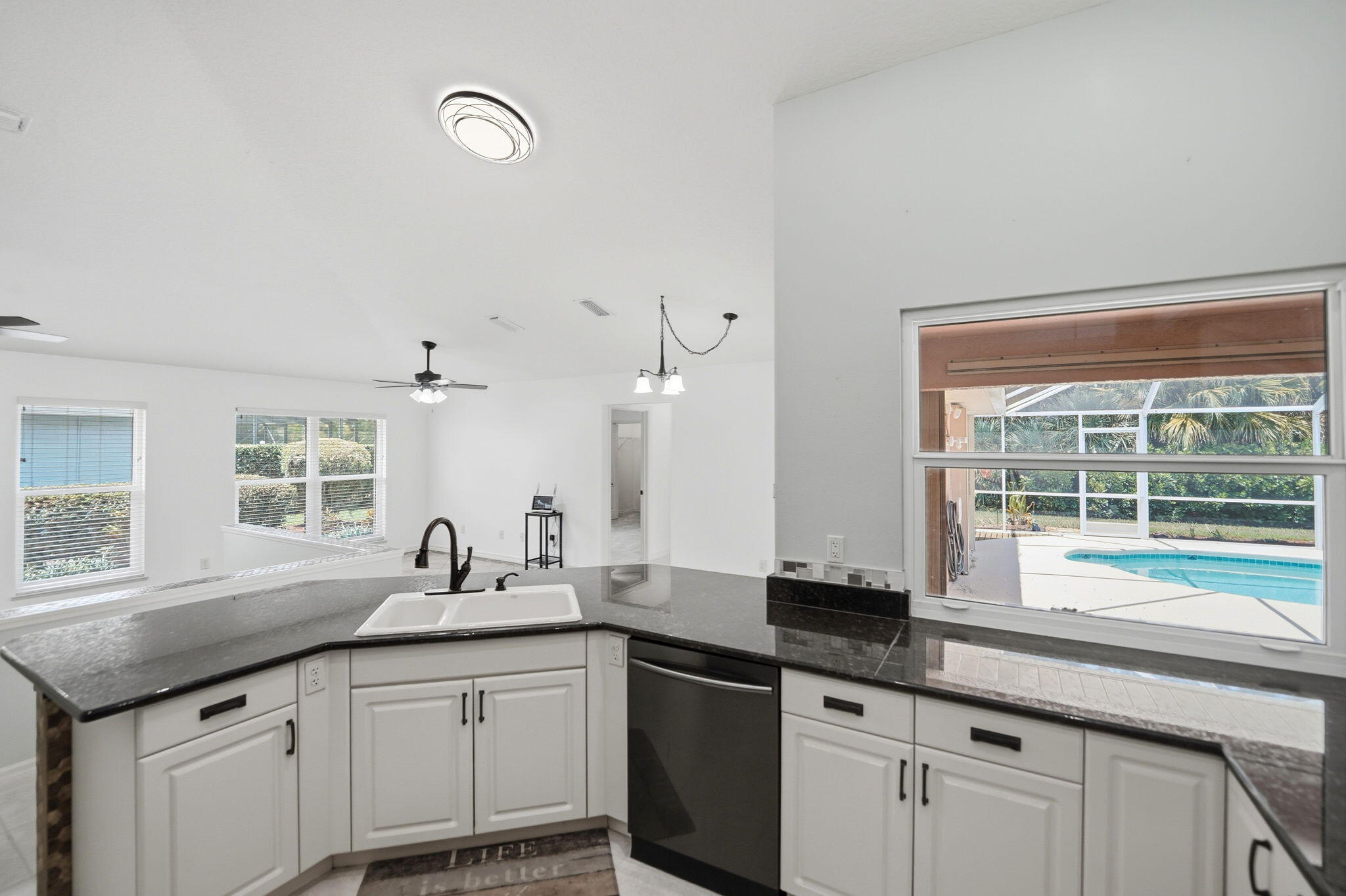 SAWGRASS LAKES PHASE 2 - Residential