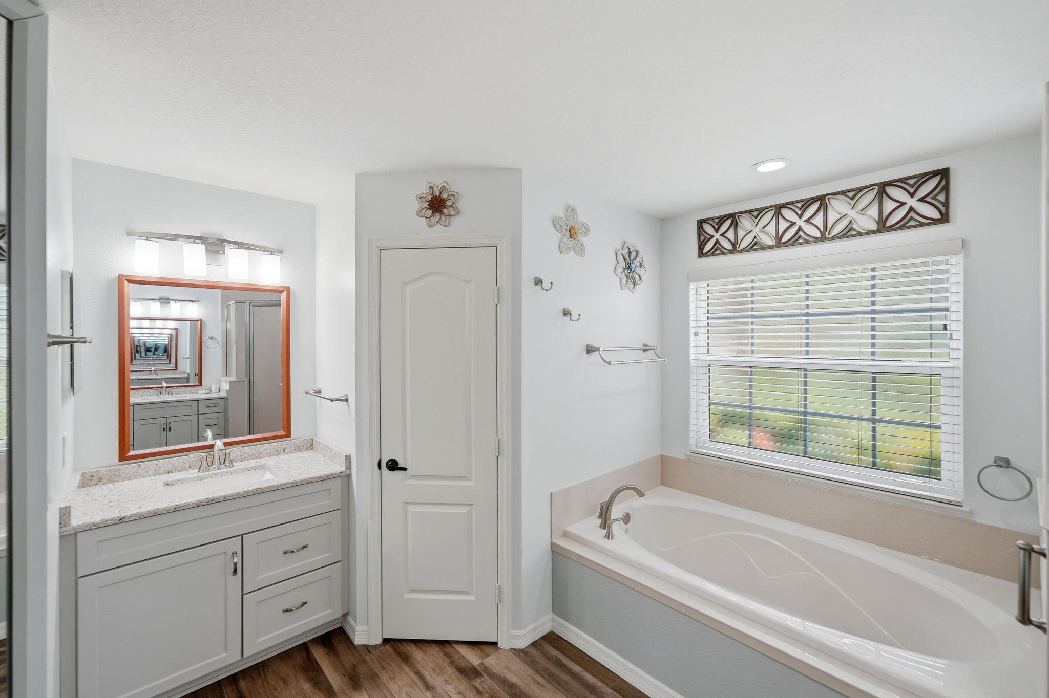 SAWGRASS LAKES PHASE 2 - Residential