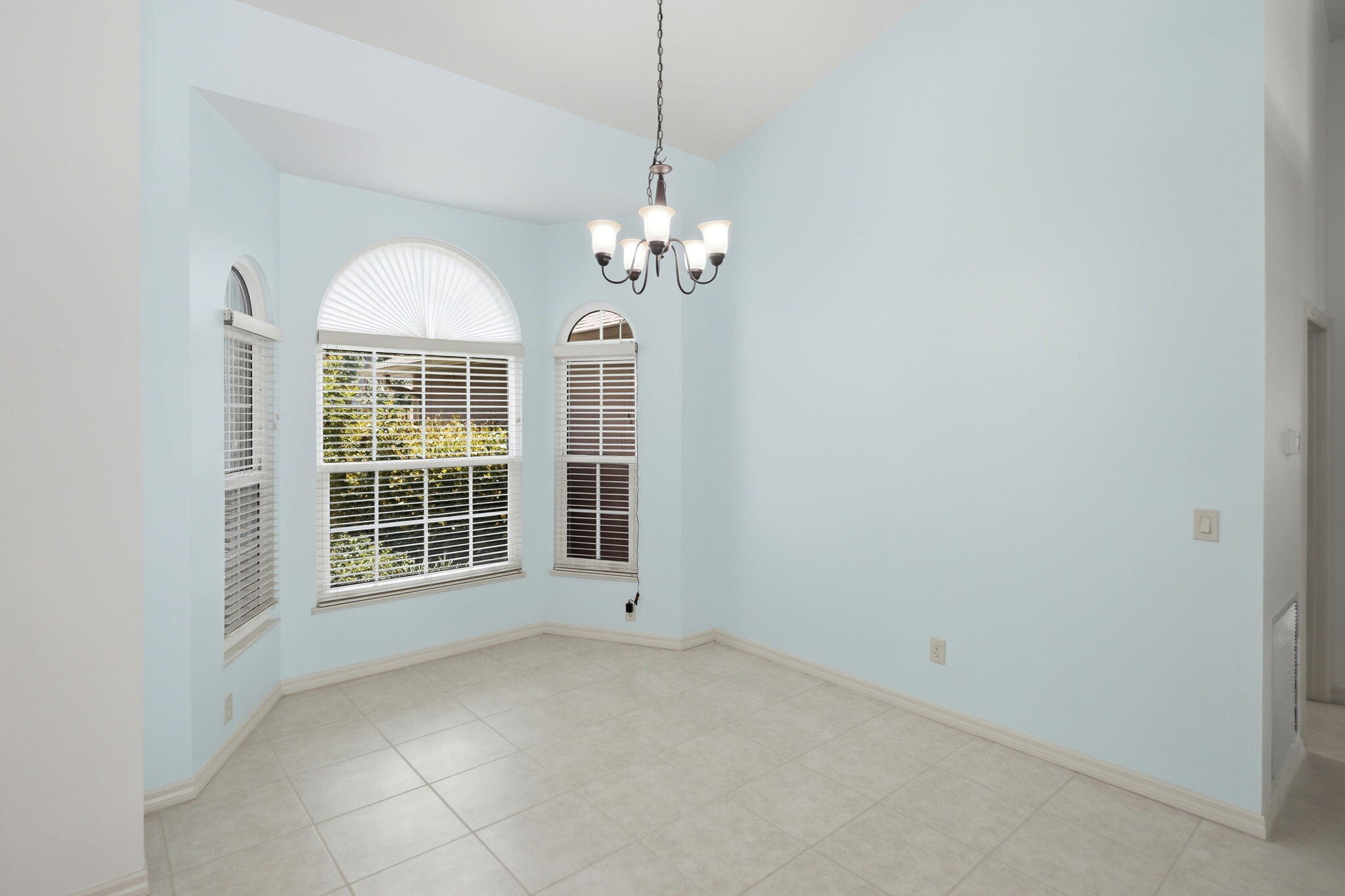 SAWGRASS LAKES PHASE 2 - Residential