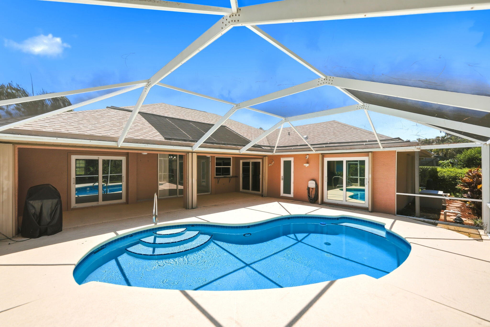 SAWGRASS LAKES PHASE 2 - Residential