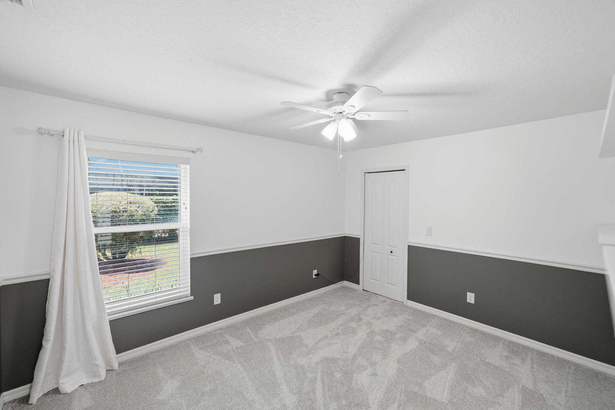 SAWGRASS LAKES PHASE 2 - Residential