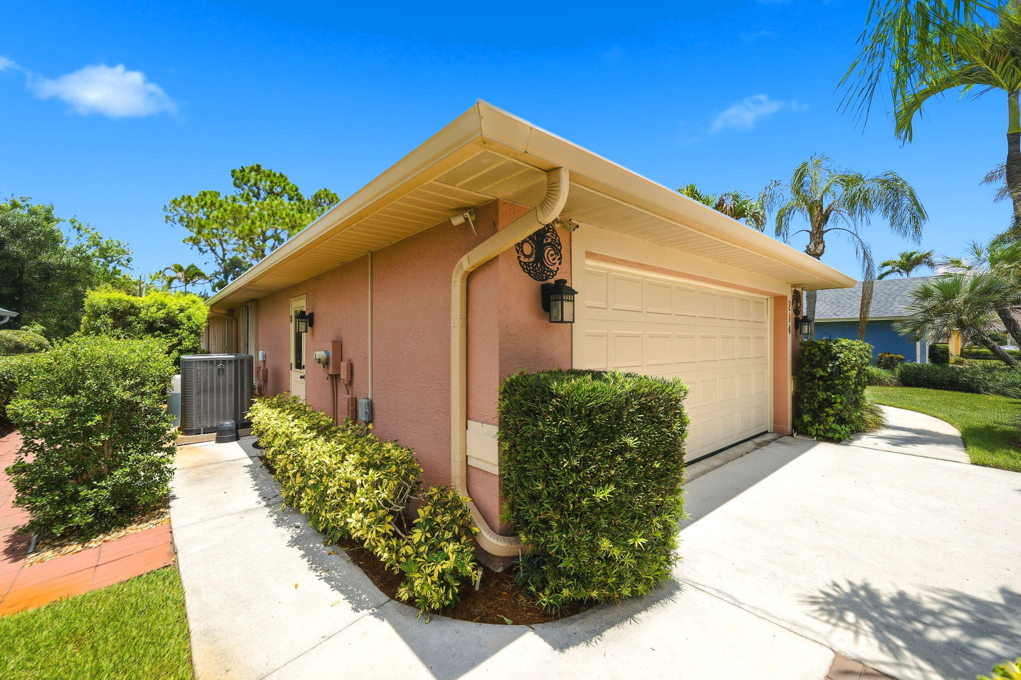 SAWGRASS LAKES PHASE 2 - Residential