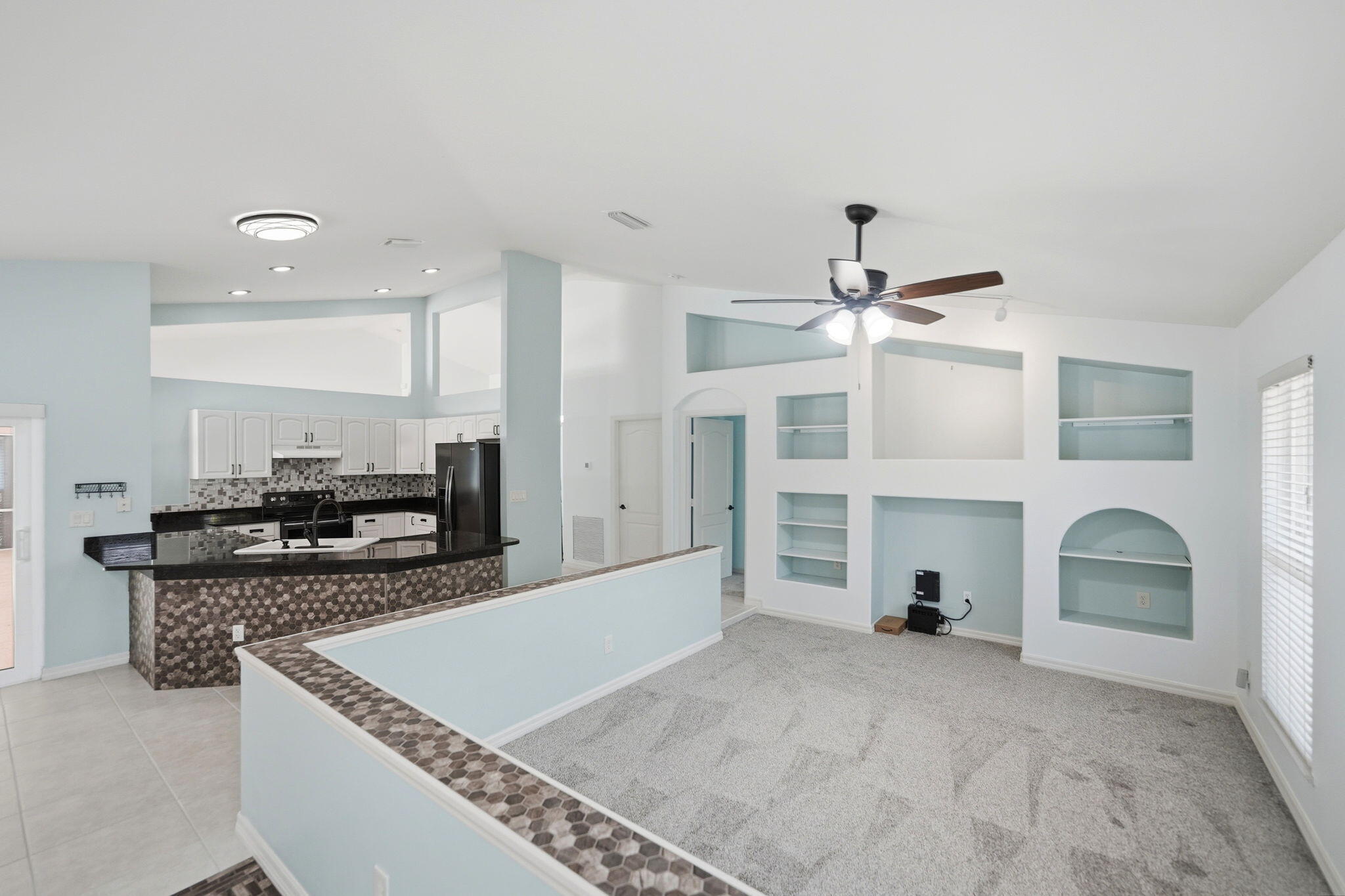 SAWGRASS LAKES PHASE 2 - Residential