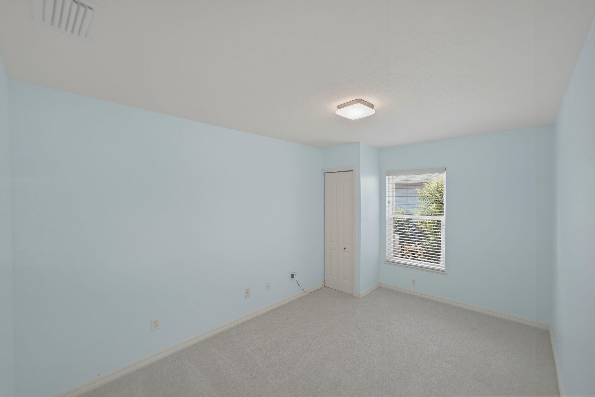SAWGRASS LAKES PHASE 2 - Residential