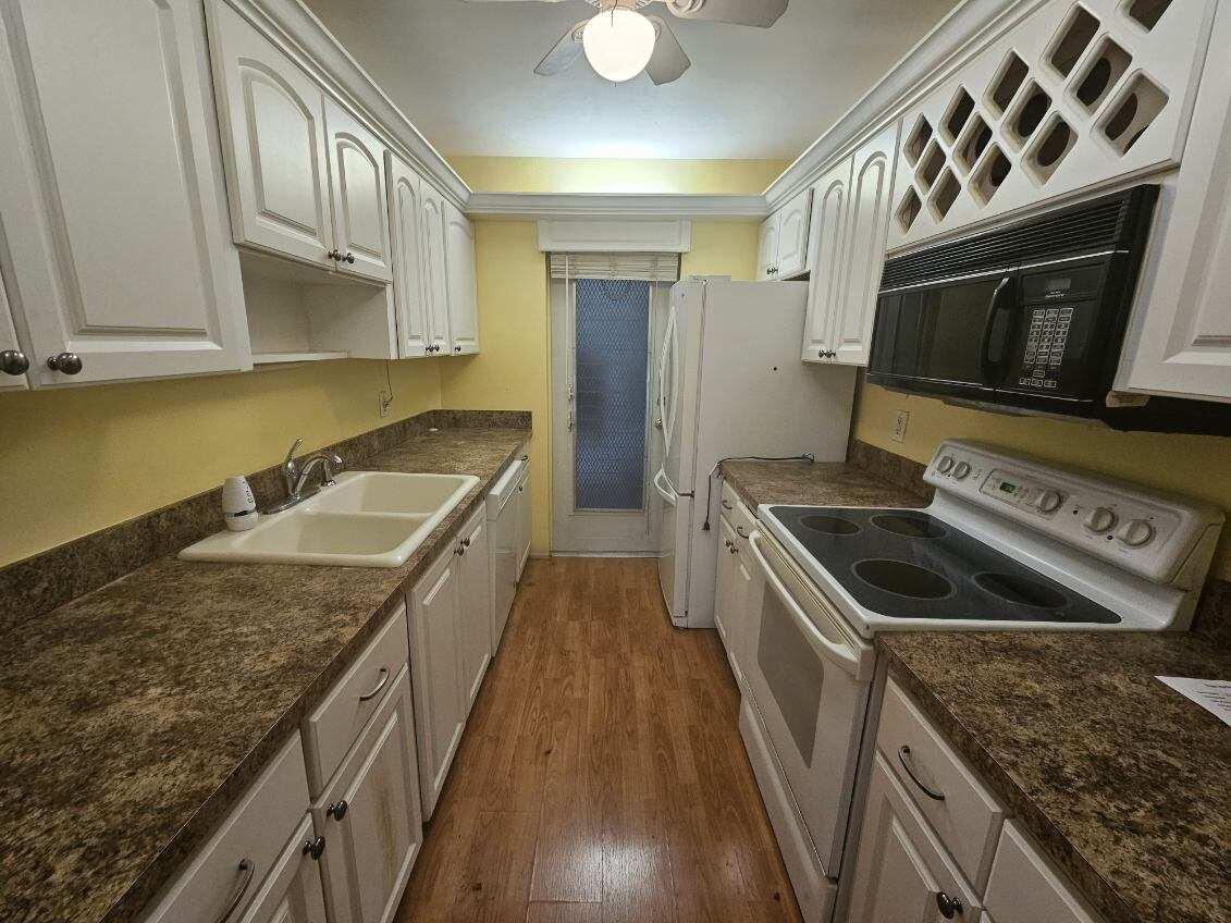 TROPIC HARBOR CONDO PART SEVEN - Residential