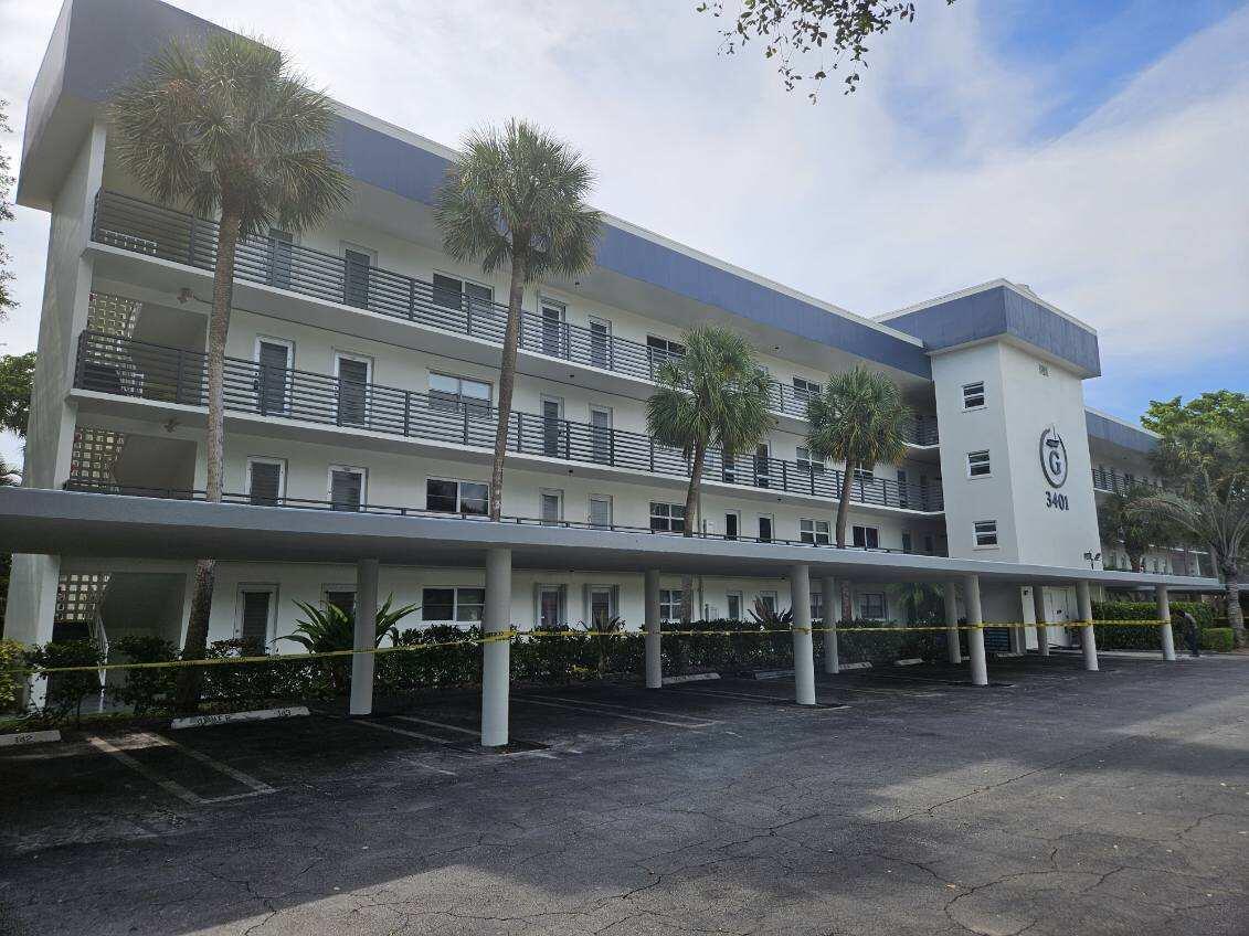 TROPIC HARBOR CONDO PART SEVEN - Residential