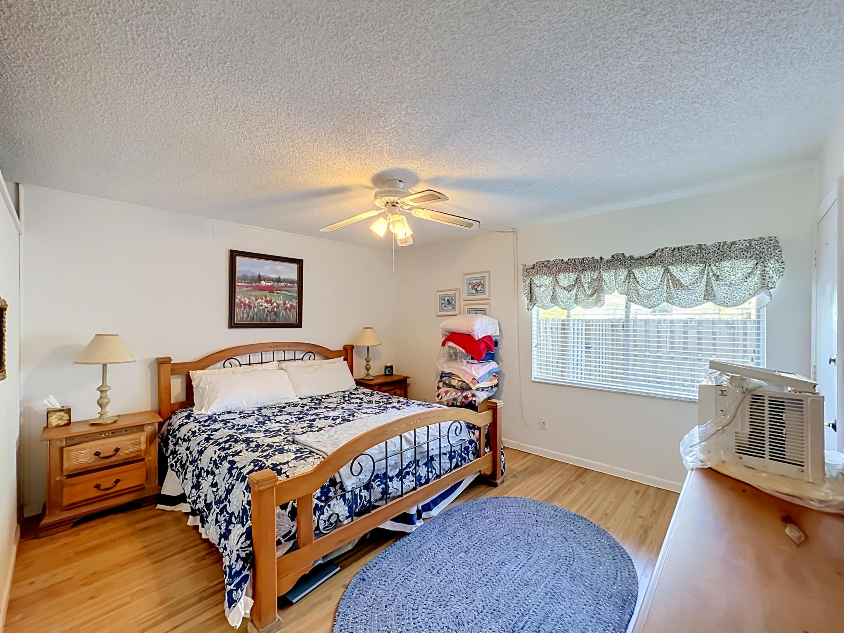 BEACON 21 CONDO - Residential