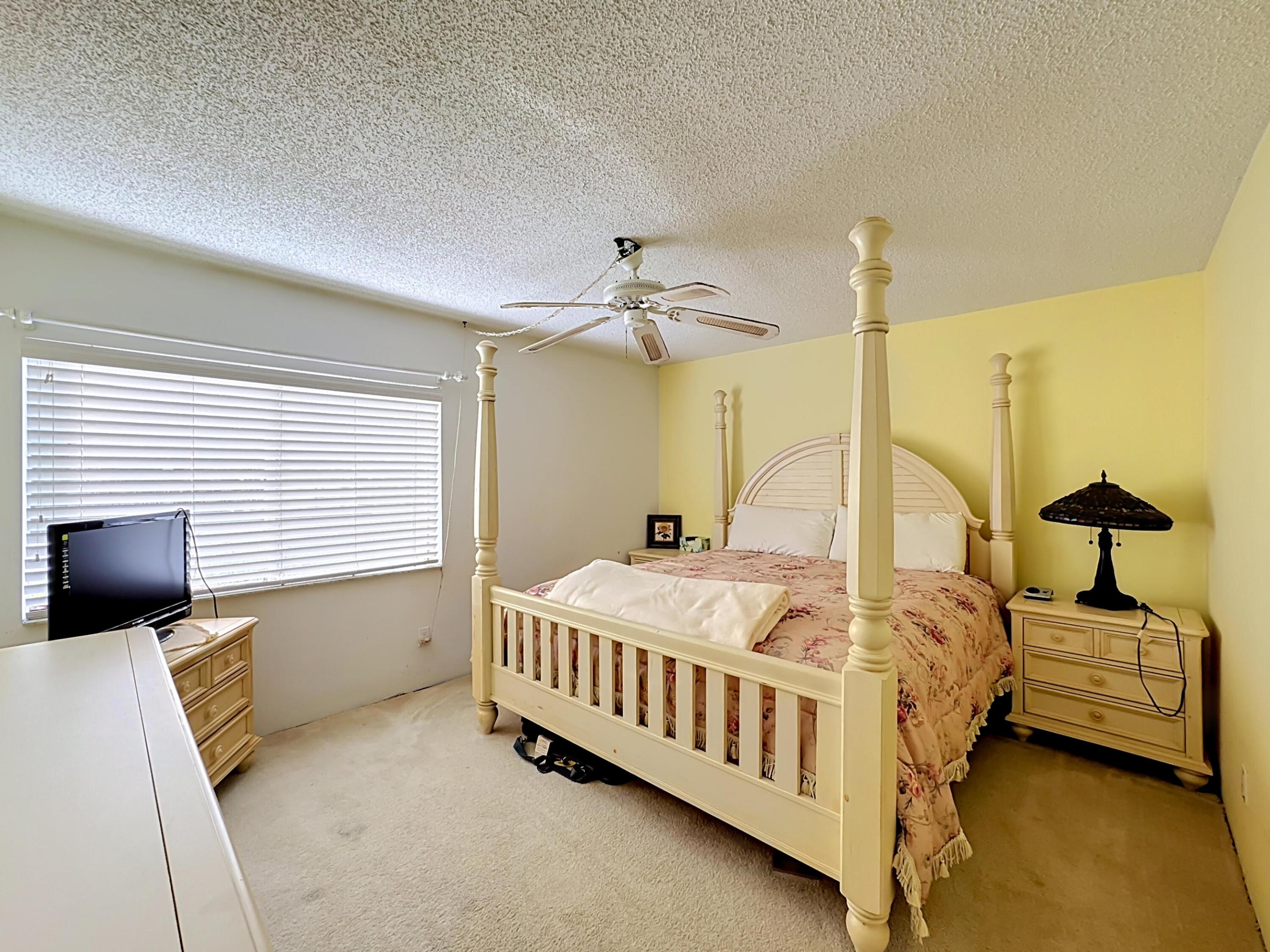 BEACON 21 CONDO - Residential