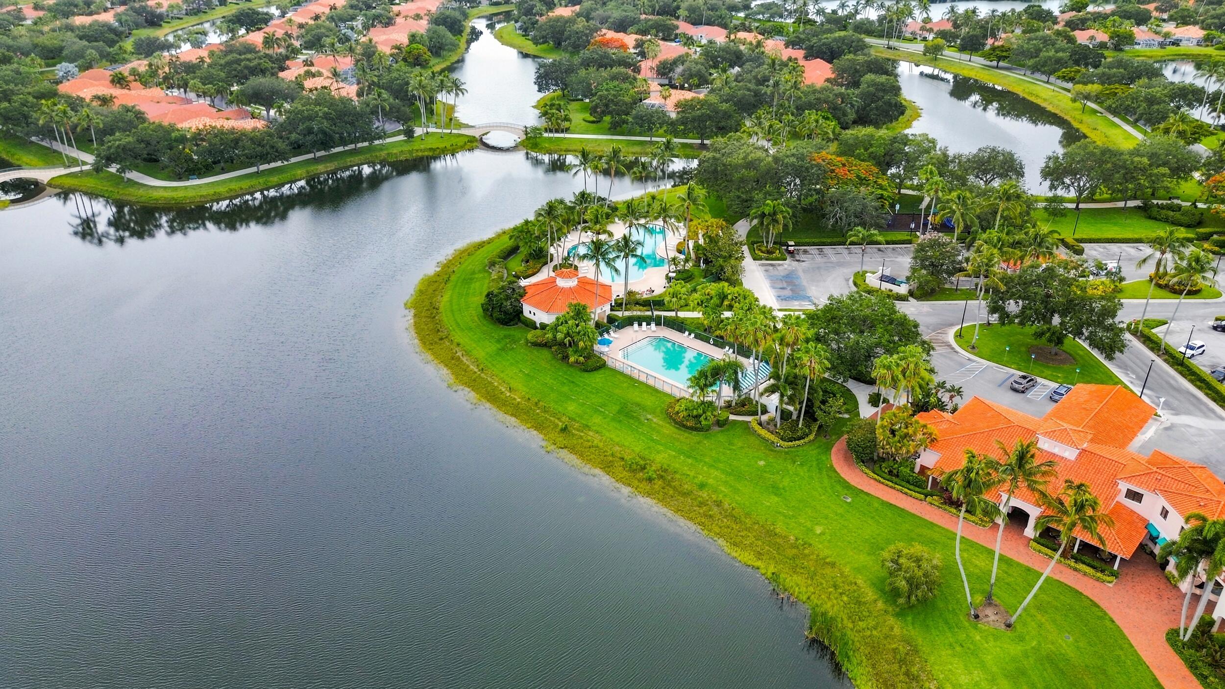 RIVERWALK - Residential