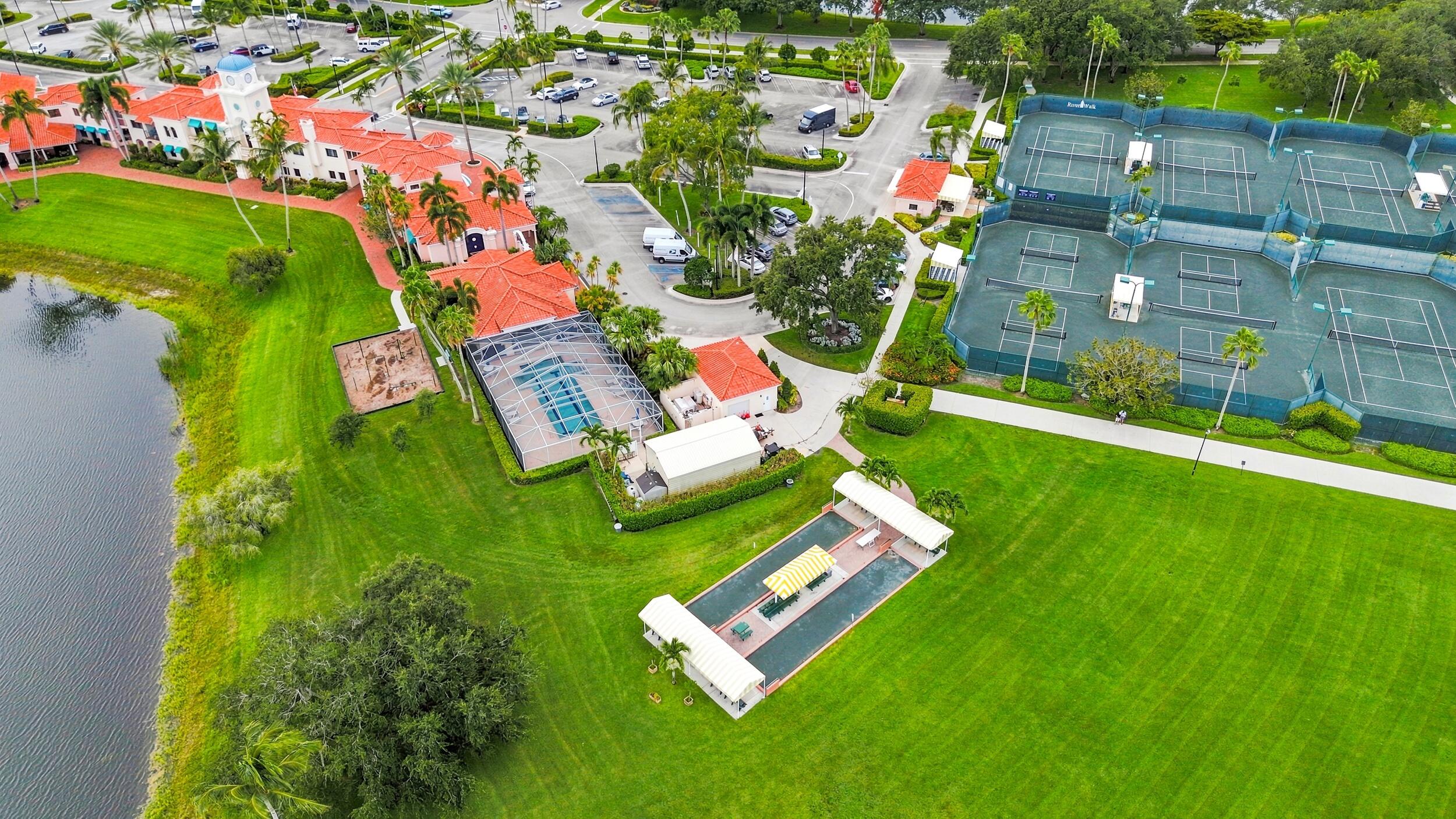 RIVERWALK - Residential
