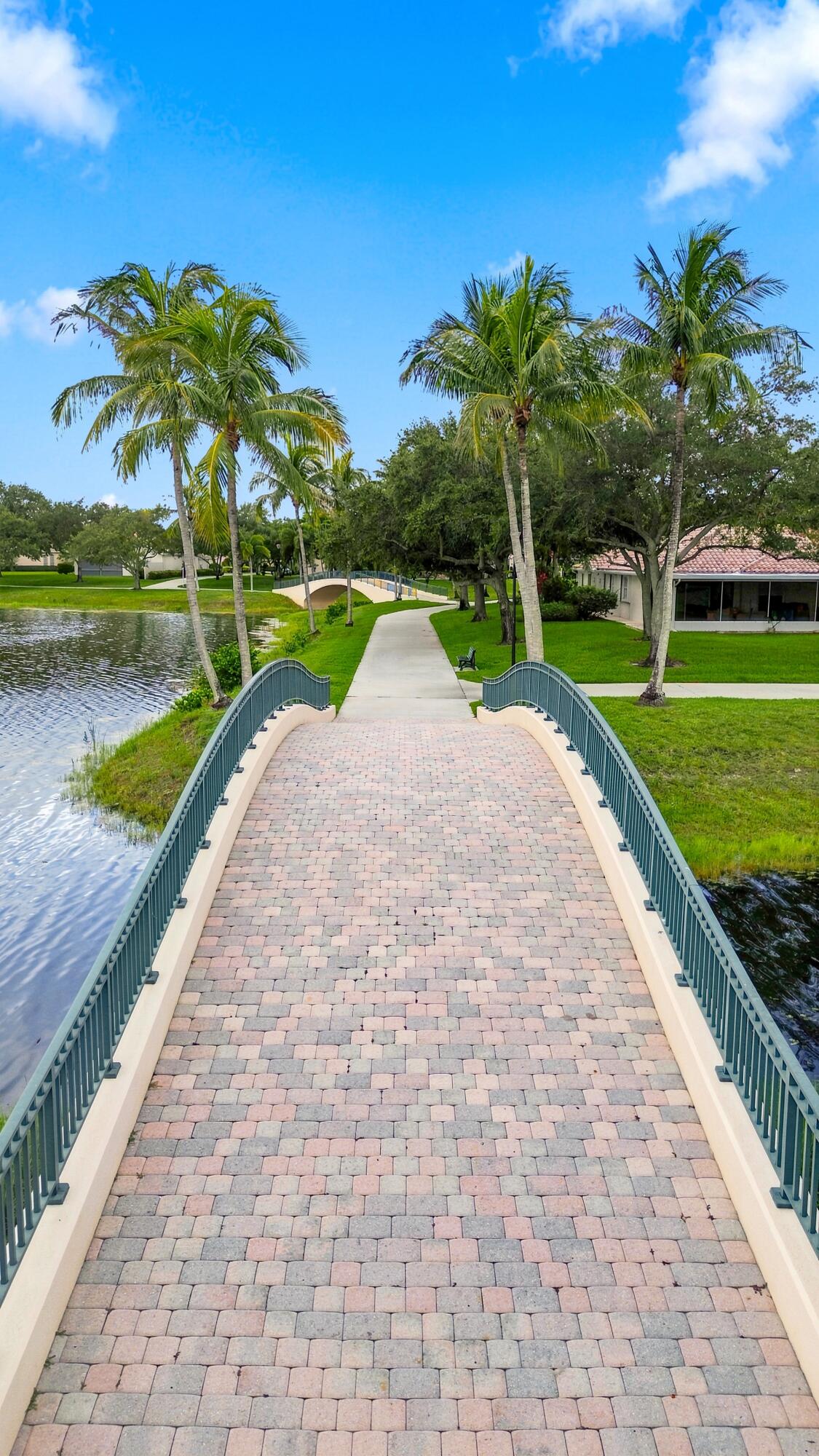 RIVERWALK - Residential