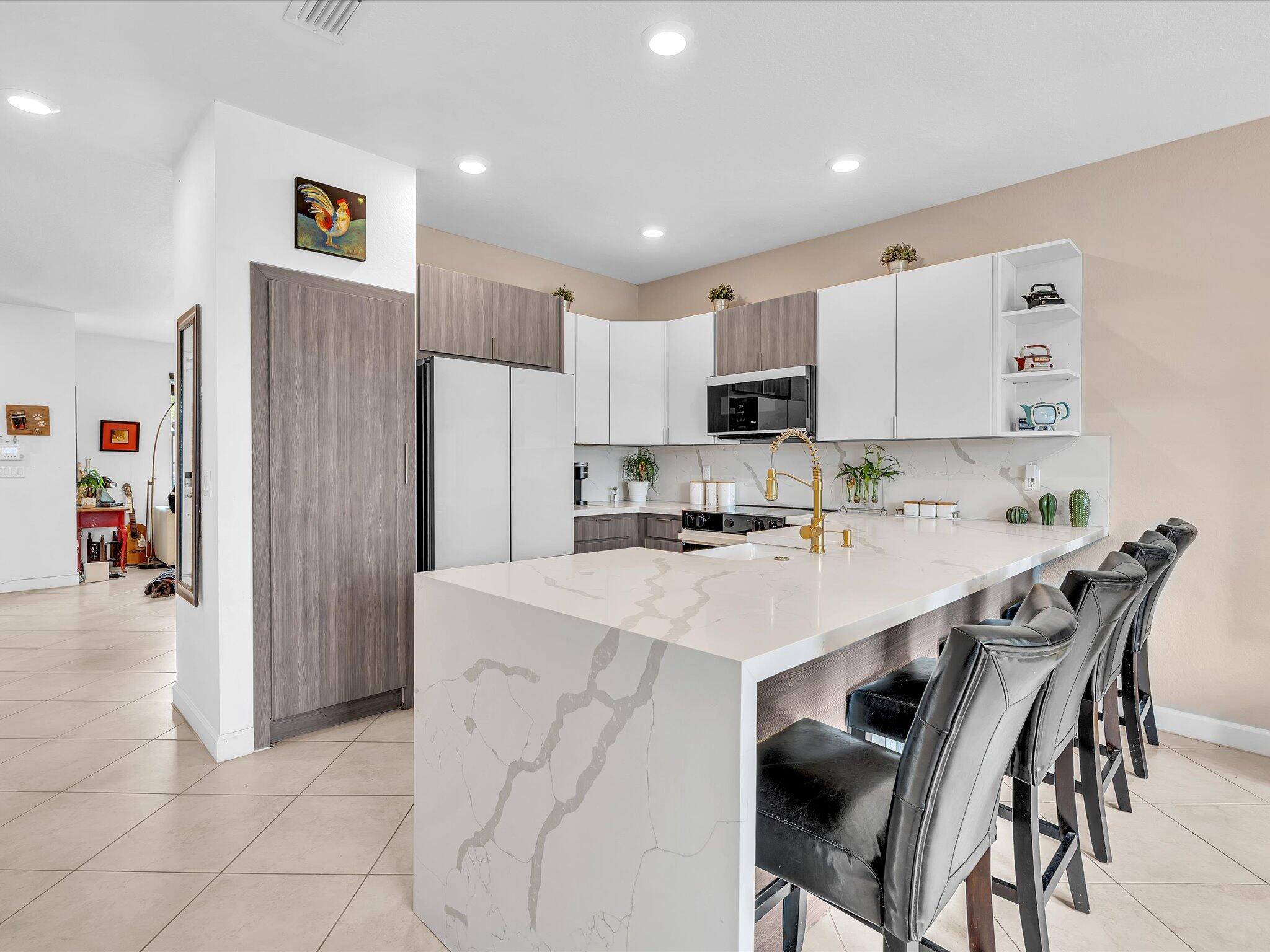 CHARLESTON COMMONS 2 - Residential