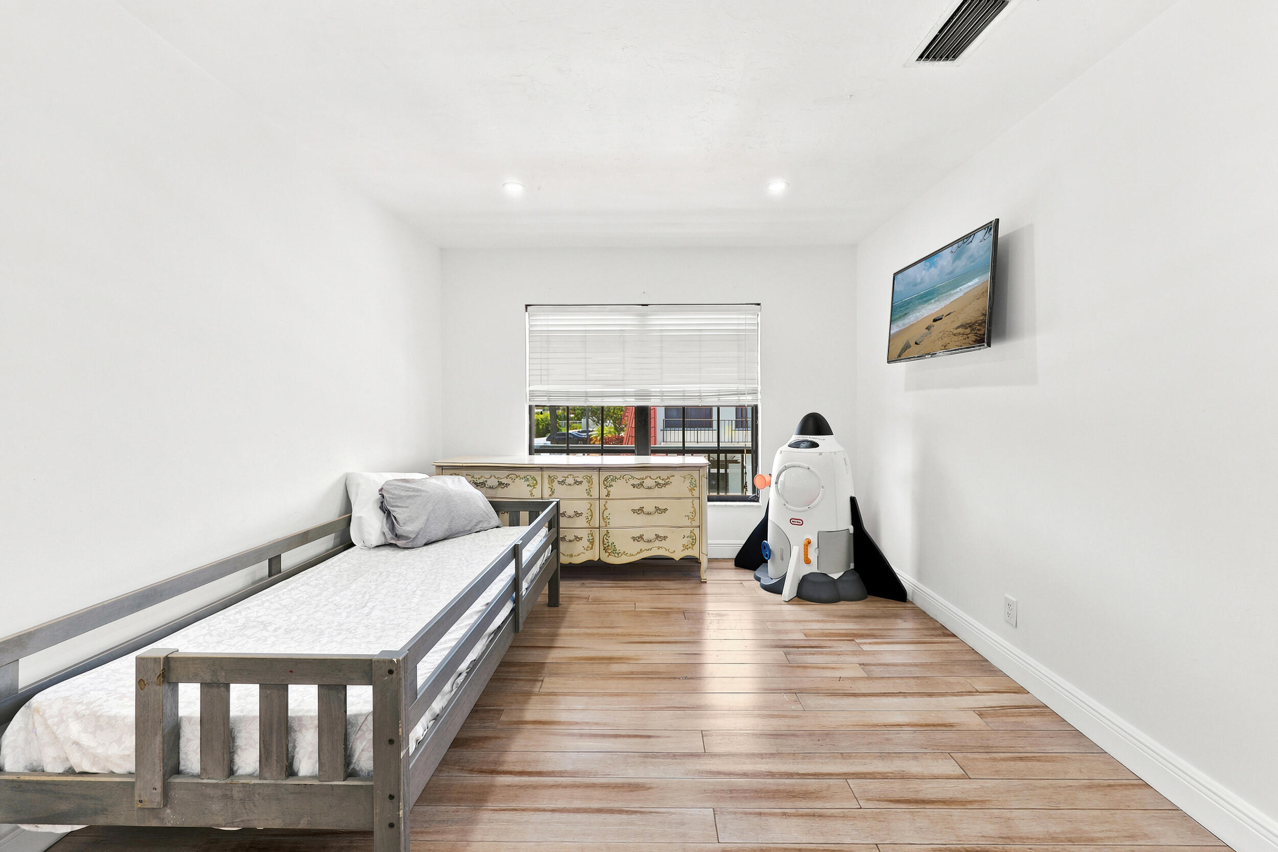 GOLFVIEW HARBOUR TOWNHOUSES - Residential