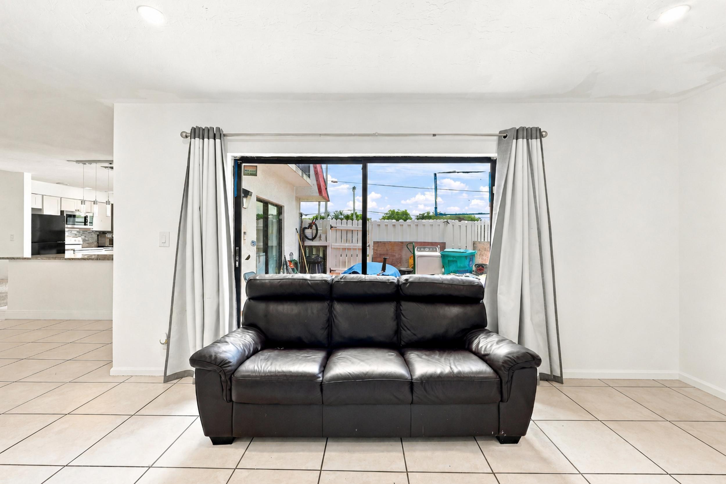 GOLFVIEW HARBOUR TOWNHOUSES - Residential